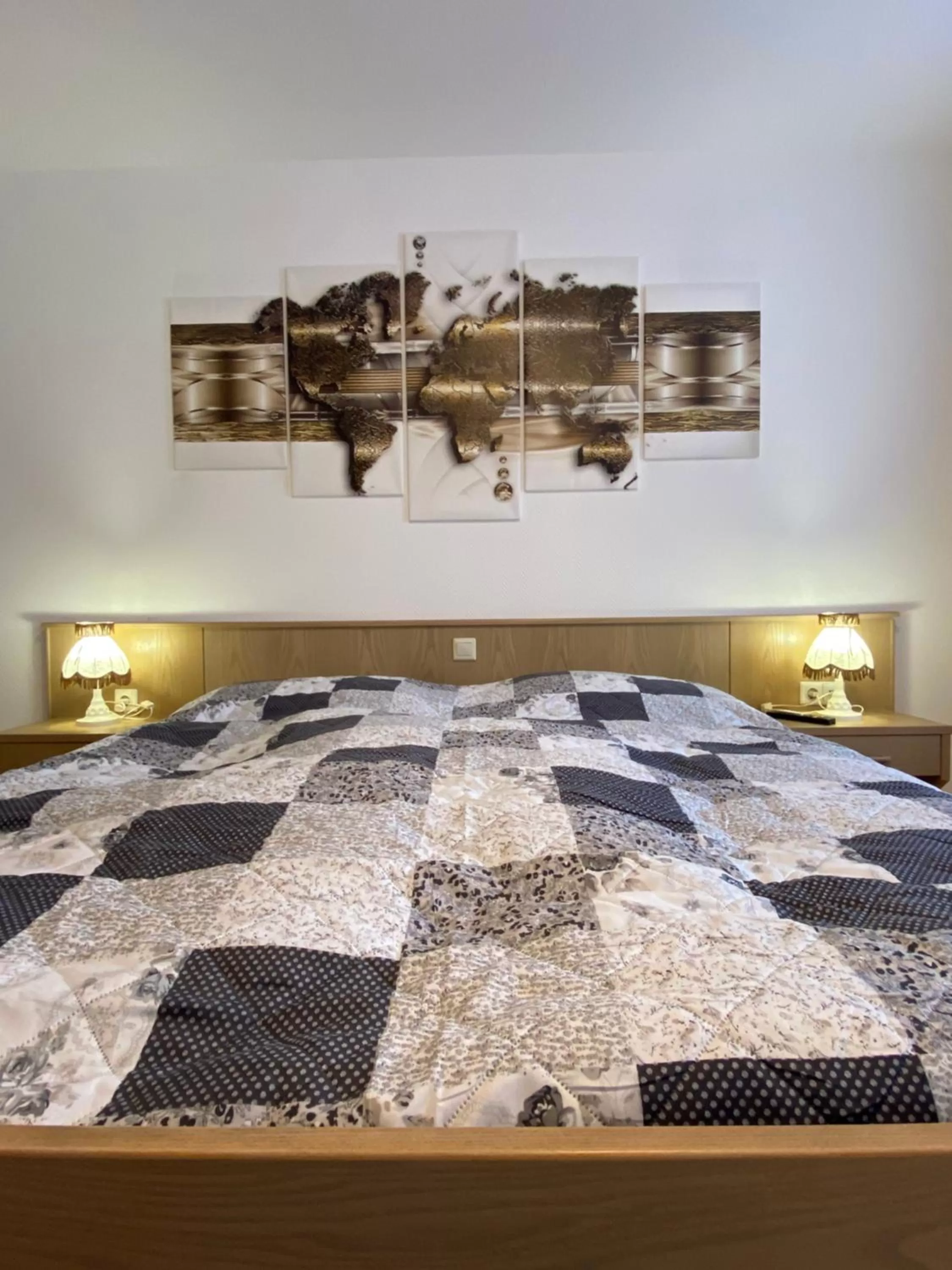 Bed in Hotel Bielatal