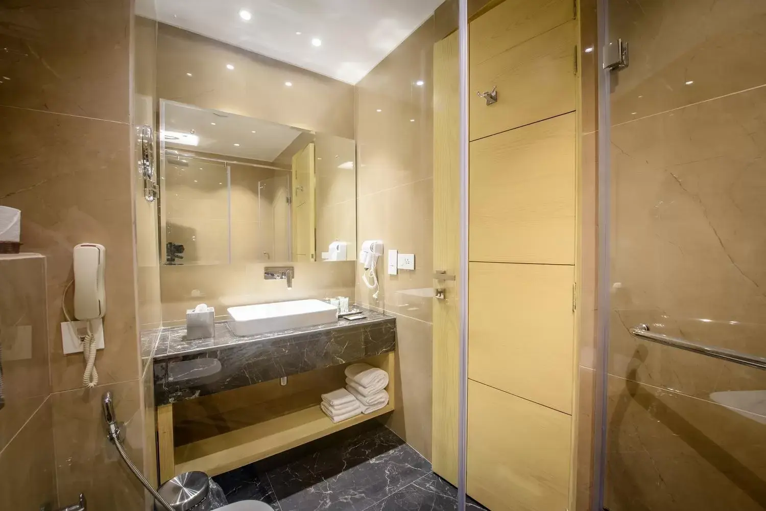 Double Room with Garden View - single occupancy in Best Western Kapurthala Double Room with Garden View - single occupancy in Best Western Kapurthala