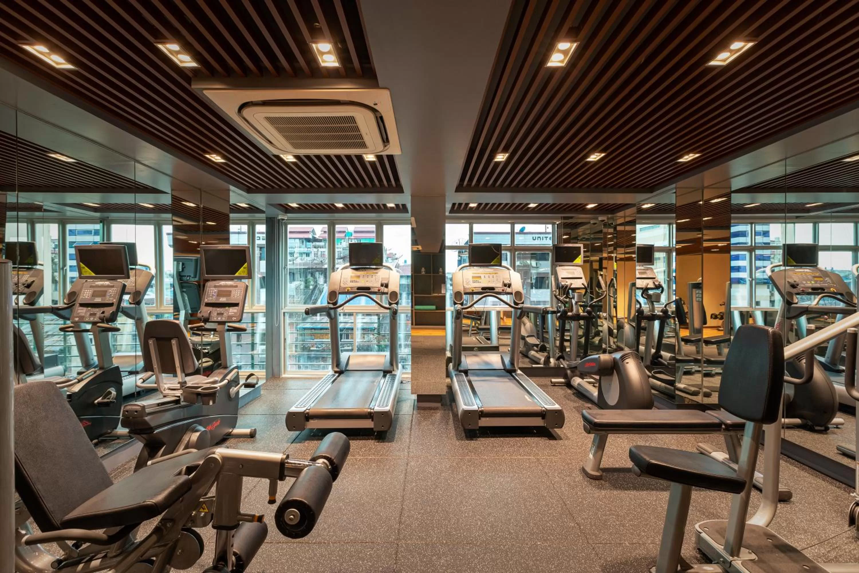 Fitness centre/facilities in Best Western Chinatown Hotel