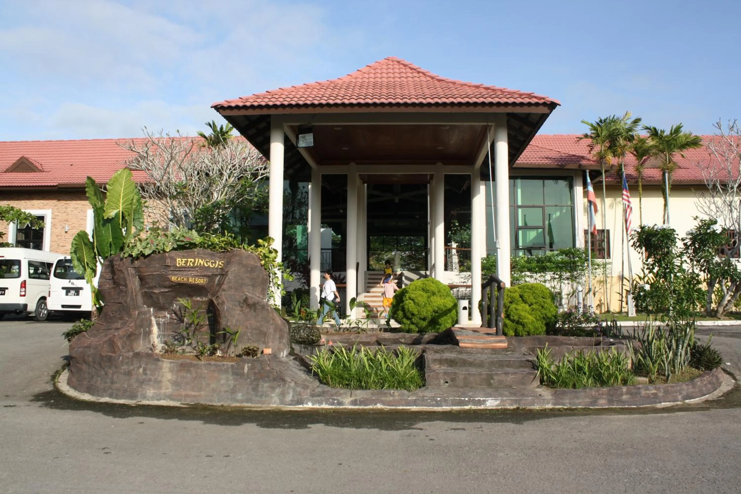 Facade/entrance in Beringgis Beach Resort & Spa