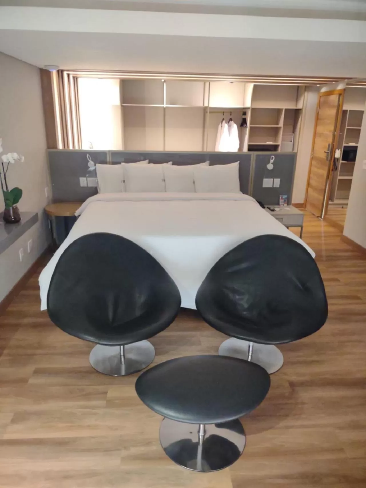 Bed in Ramada Hotel & Suites Lagoa Santa By Wyndham