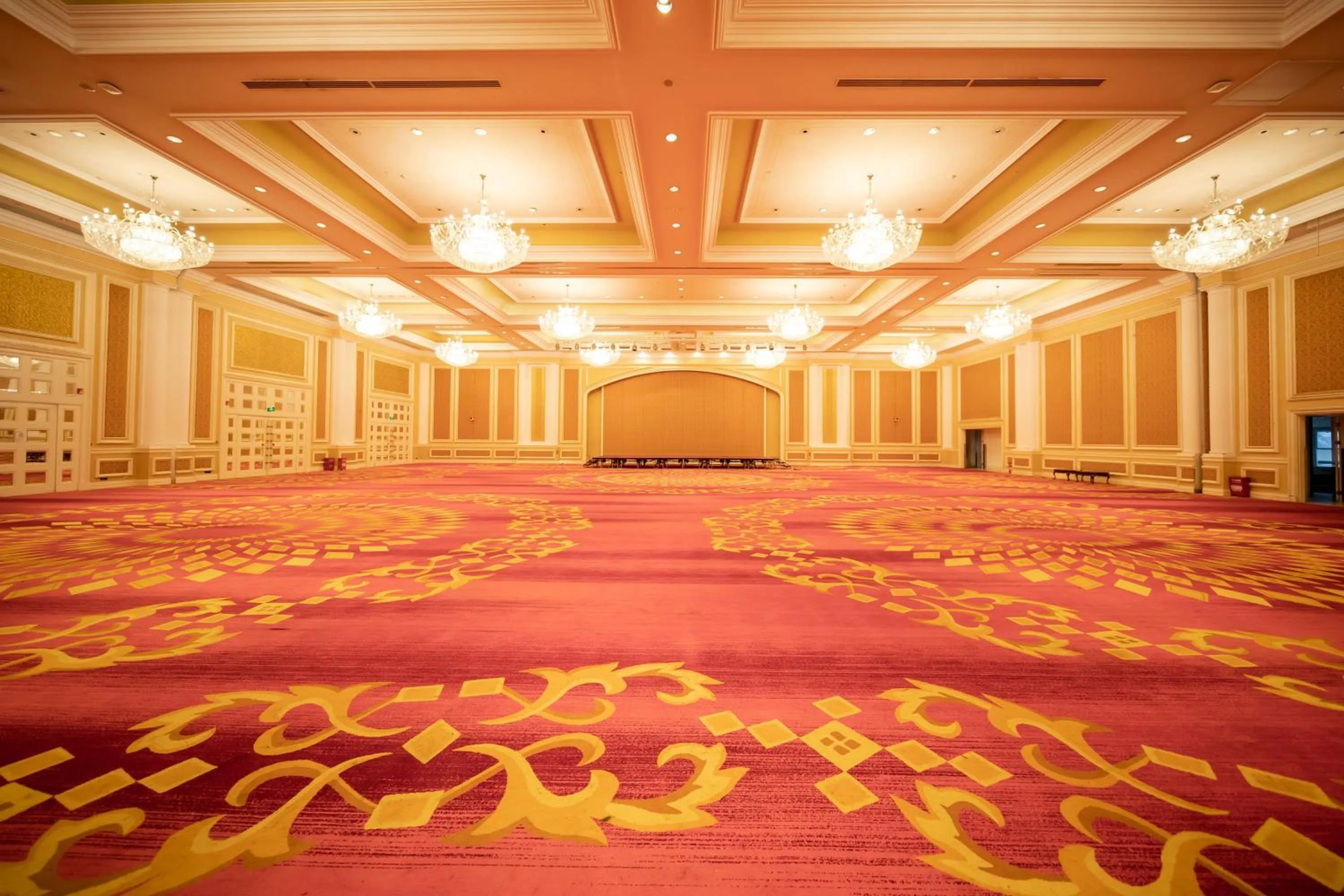 Banquet/Function facilities in Crowne Plaza Ocean Spring Resort by IHG