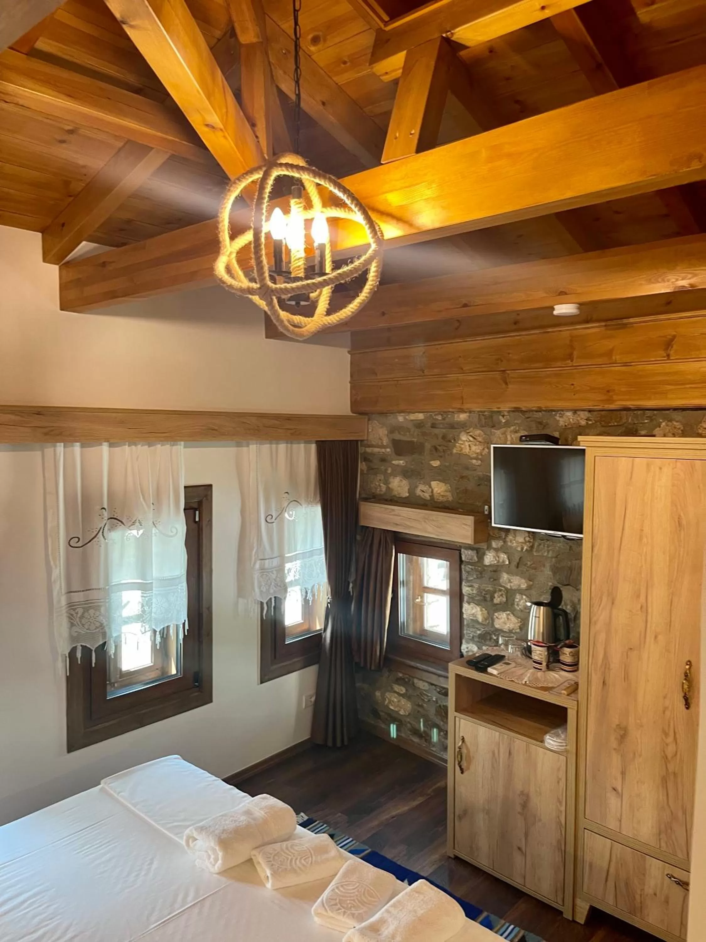 TV/Entertainment Center in HOTEL ANSEL