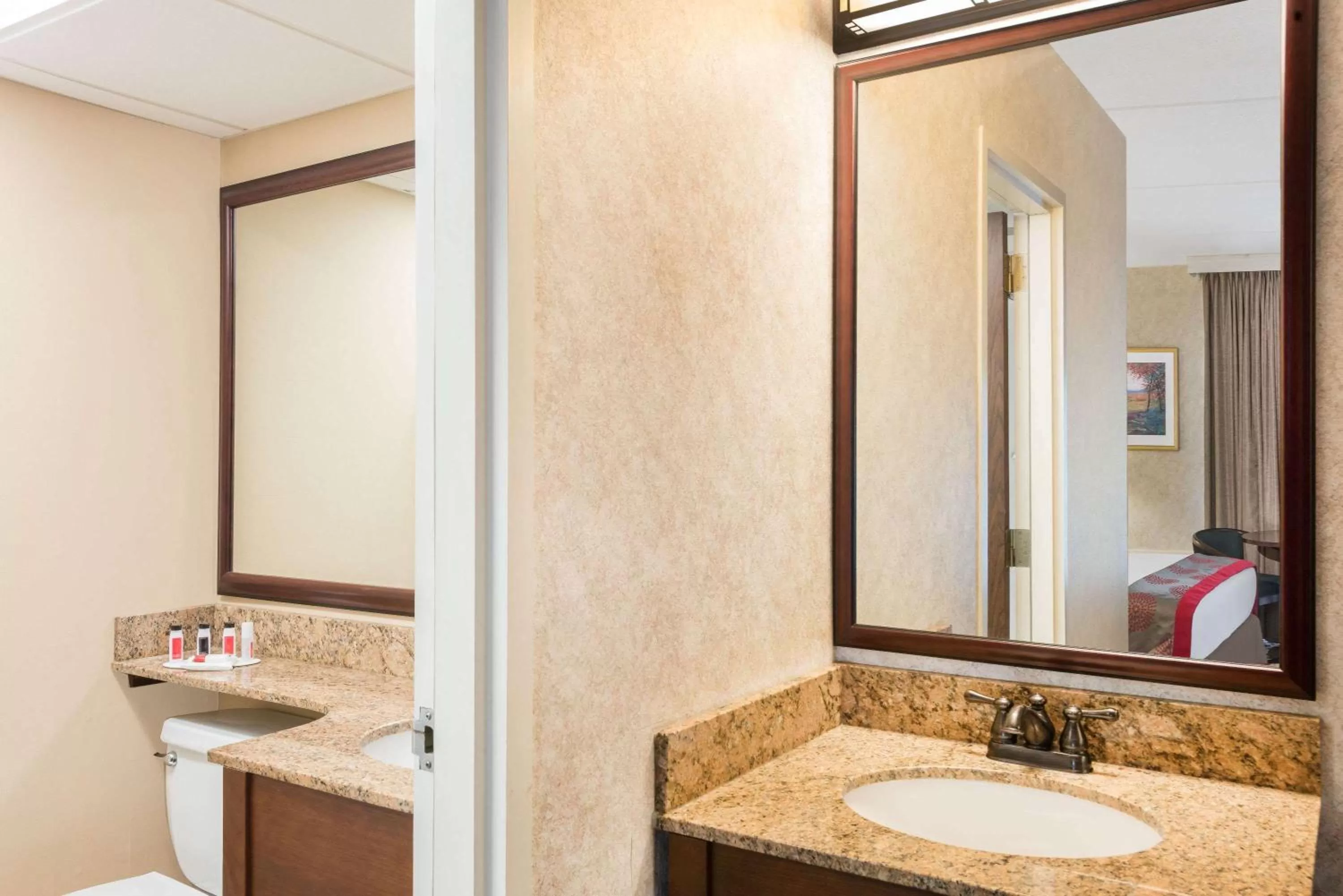 Bathroom in Ramada Plaza by Wyndham Portland