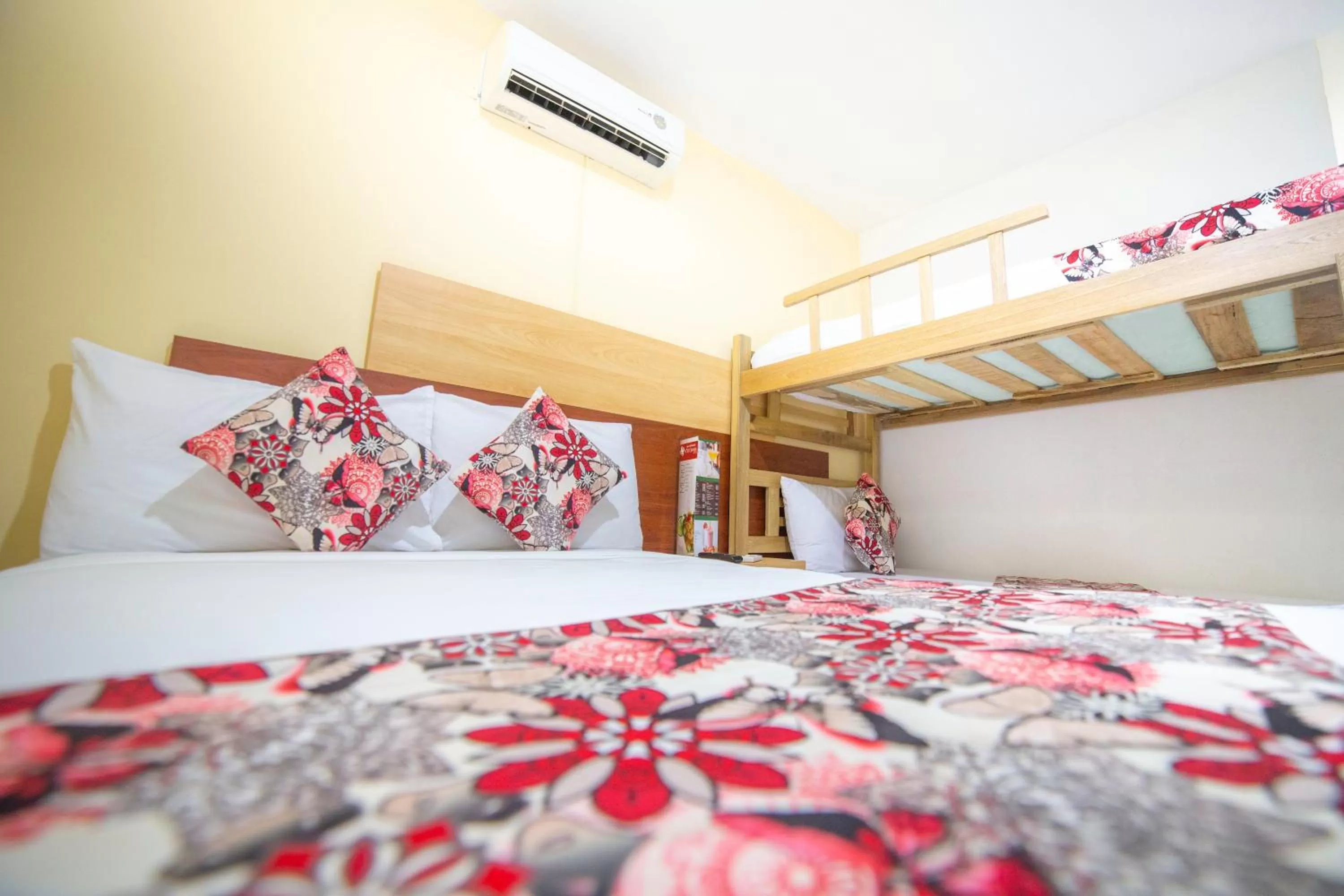 Bed in Hotel Portobahia Santa Marta Rodadero