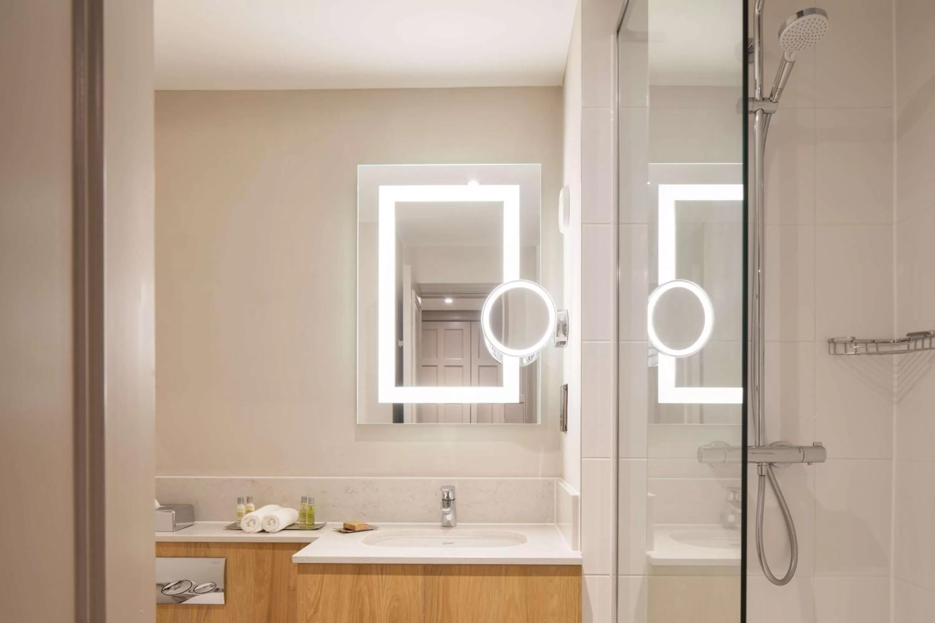 Bathroom in DoubleTree by Hilton Southampton