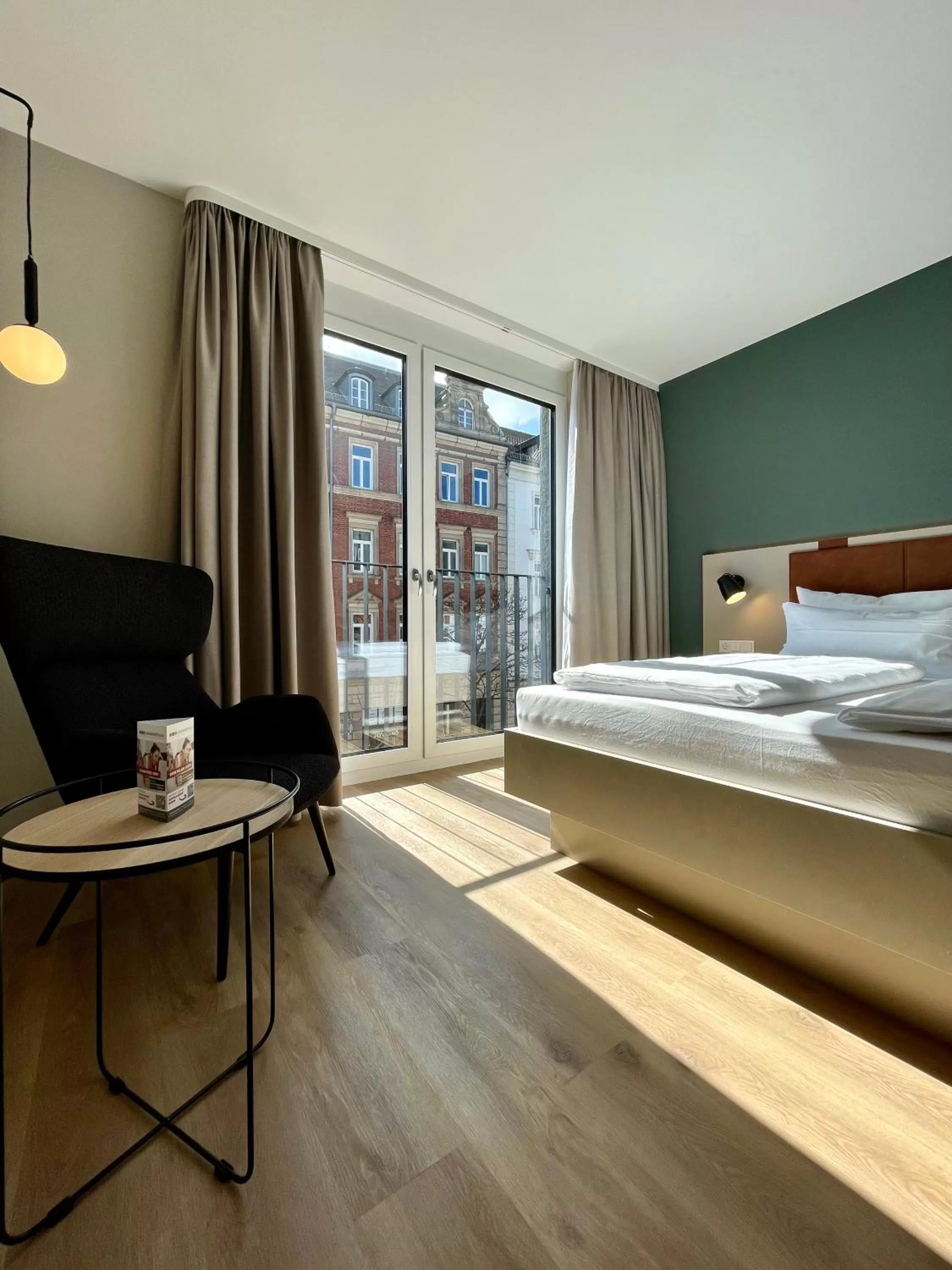 Photo of the whole room, Bed in zeitwohnhaus SUITE-HOTEL & SERVICED APARTMENTS