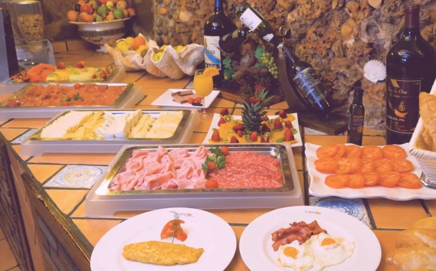 Breakfast in Hotel Cupidor