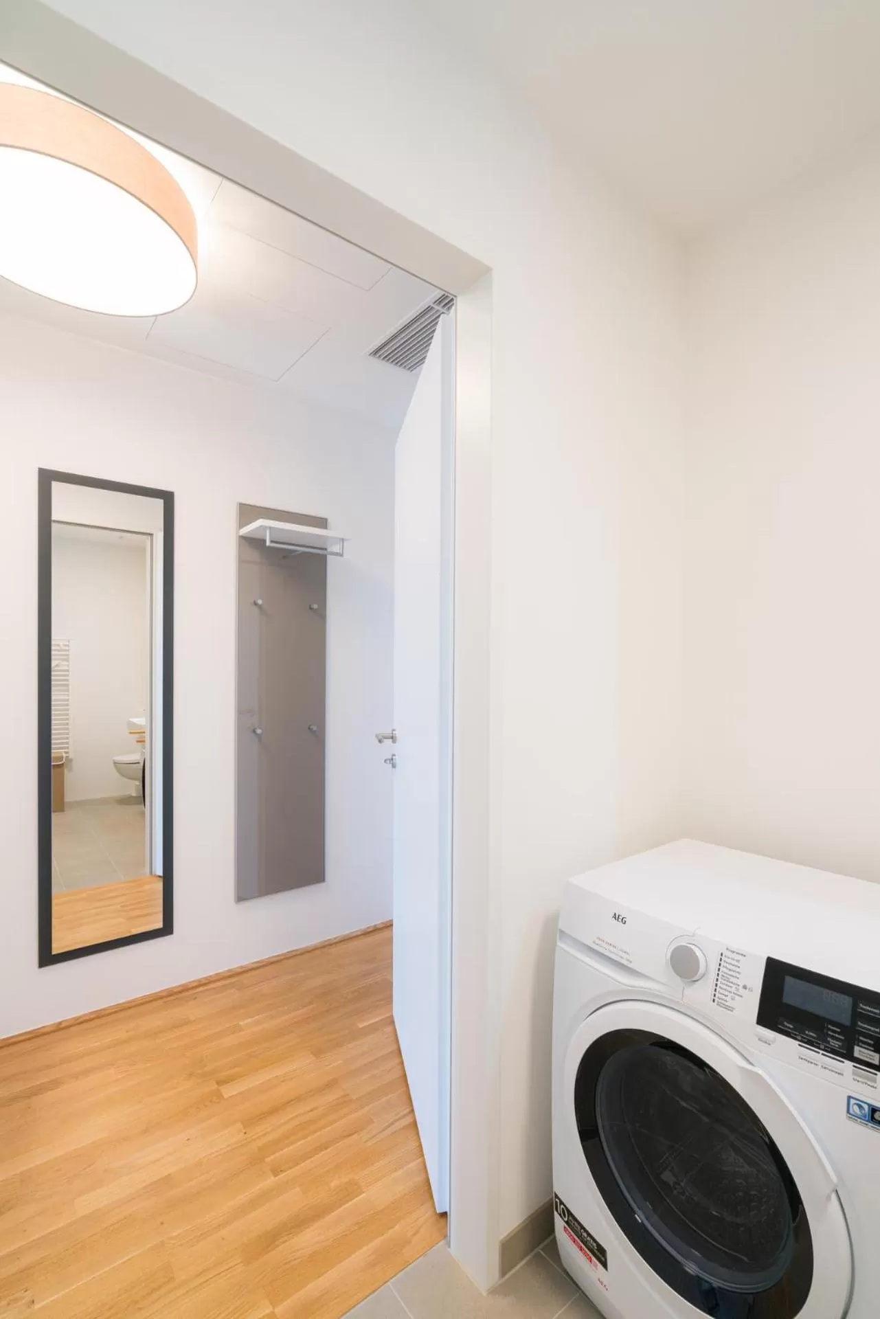 Vienna Residence, Marina Tower - Danube