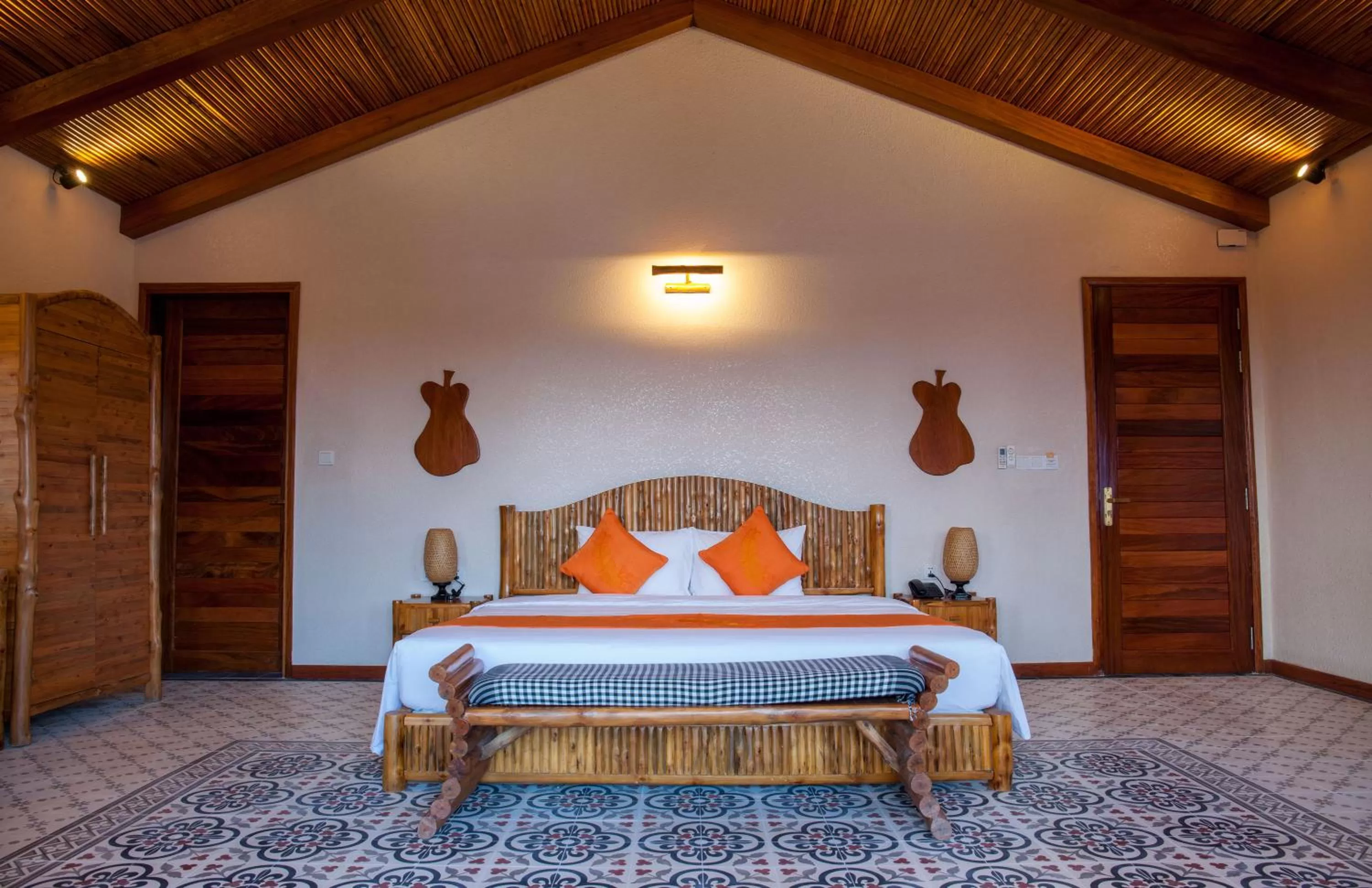 Bed in Can Tho Ecolodge