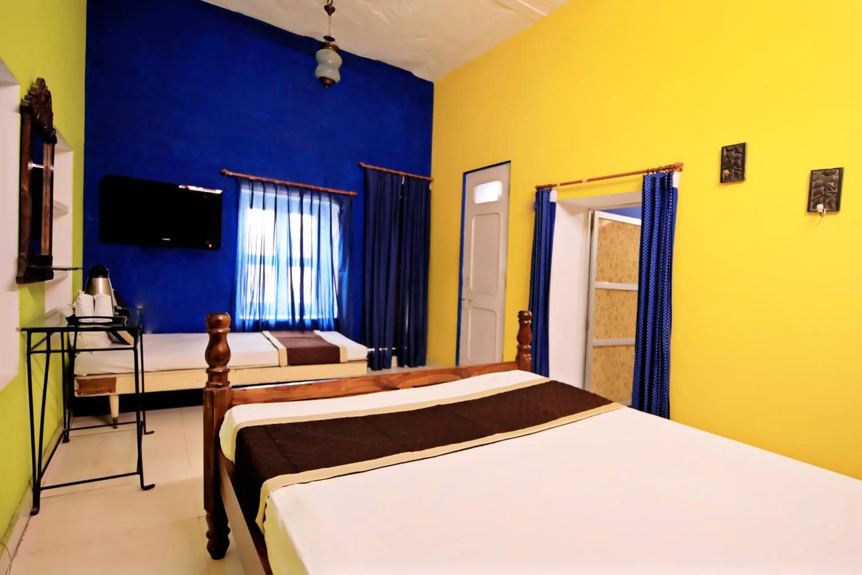 Bed in Hotel Panorama Haveli