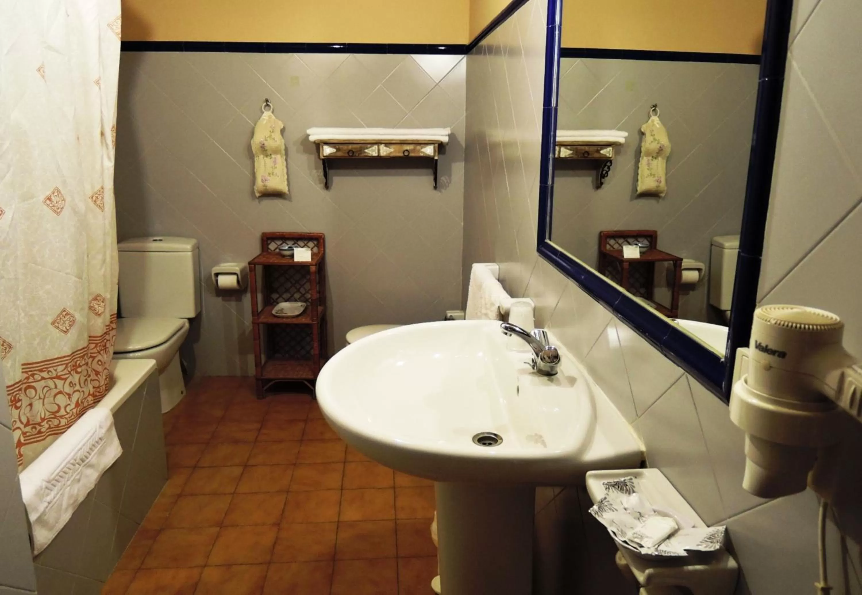Decorative detail, Bathroom in Hotel Casa de Díaz