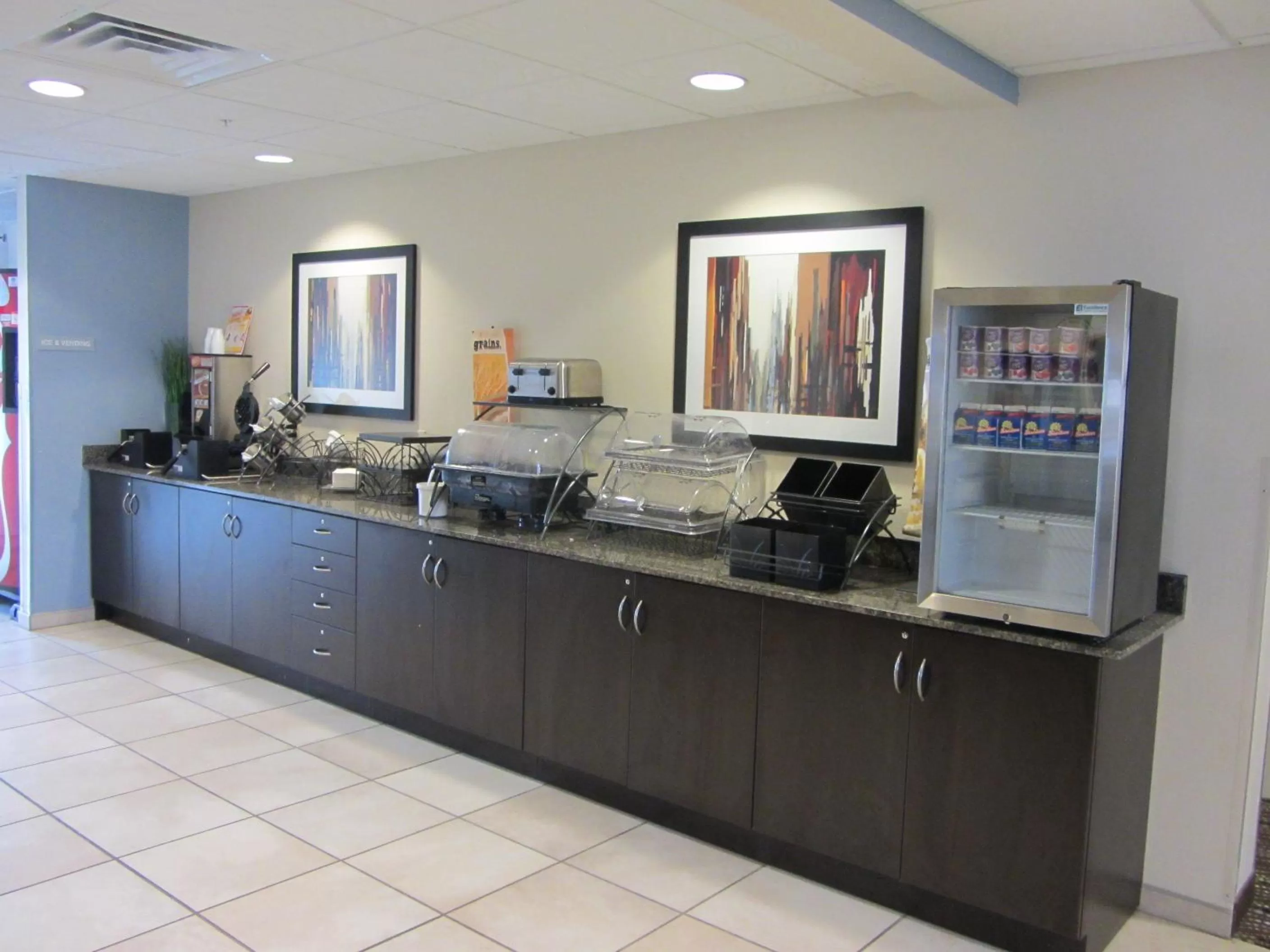 Restaurant/places to eat in Microtel Inn and Suites San Angelo