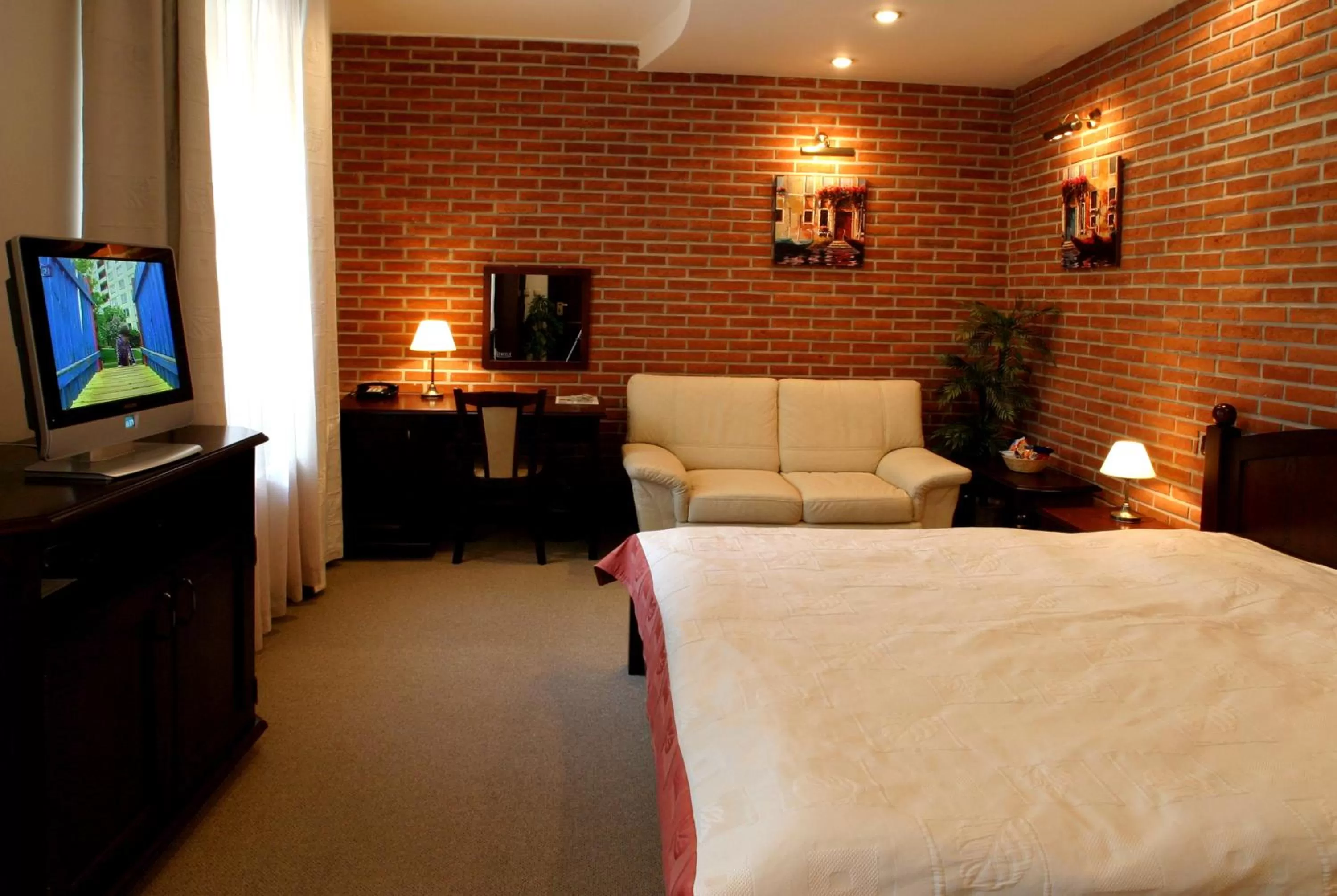 Bedroom, Bed in Wellness Hotel Gondola