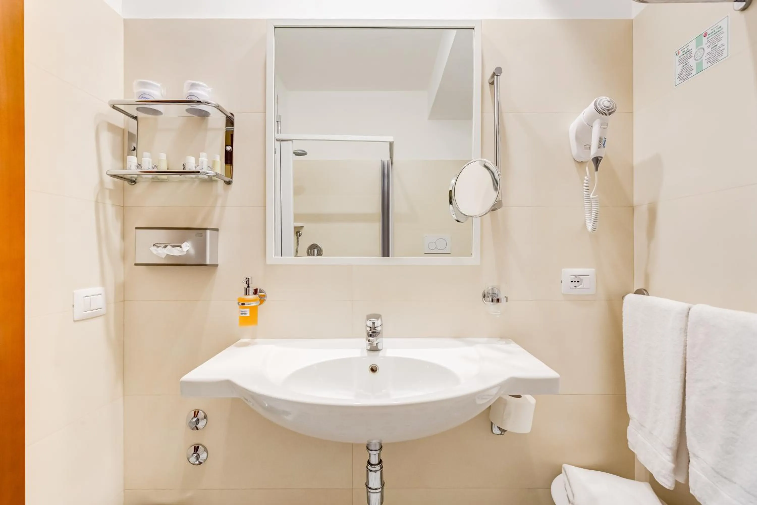 Bathroom in Best Western Hotel La Solara