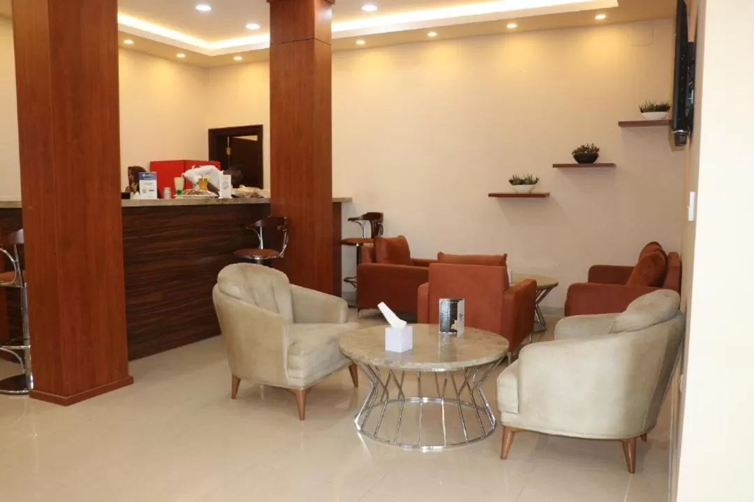 Golden Airport Hotel