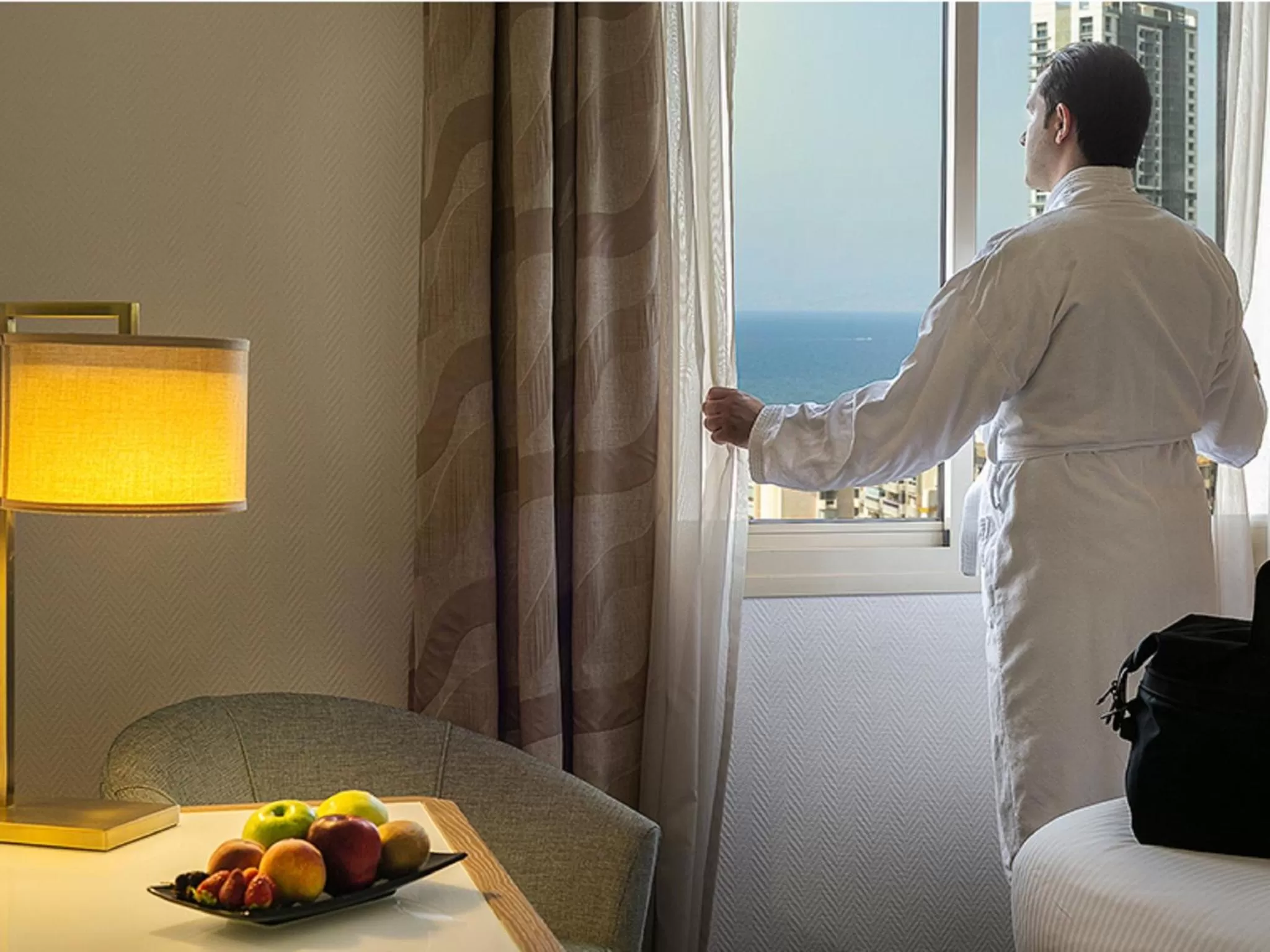 Sea view, Bed in Gefinor Rotana – Beirut