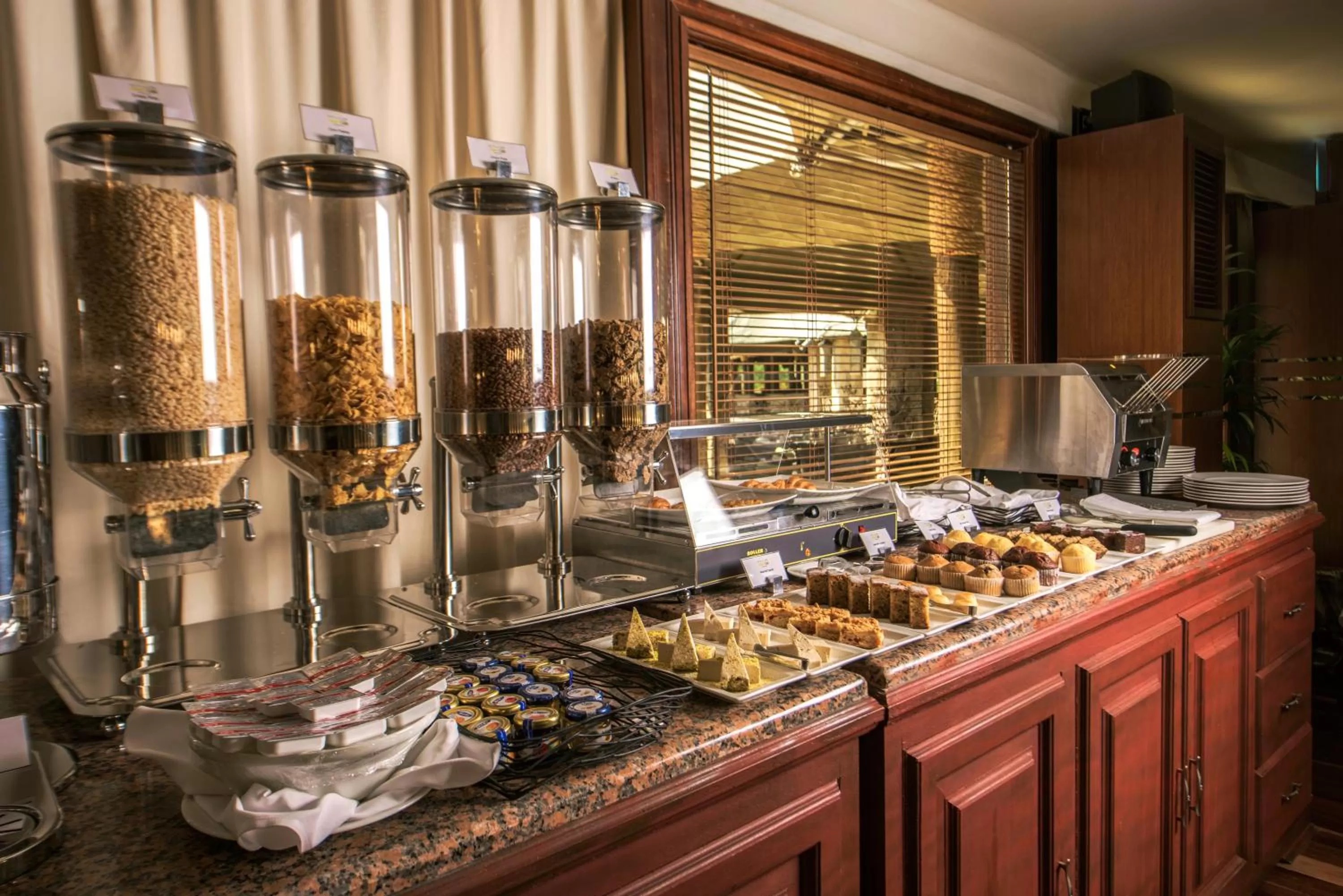 Breakfast in Telal Resort Al Ain