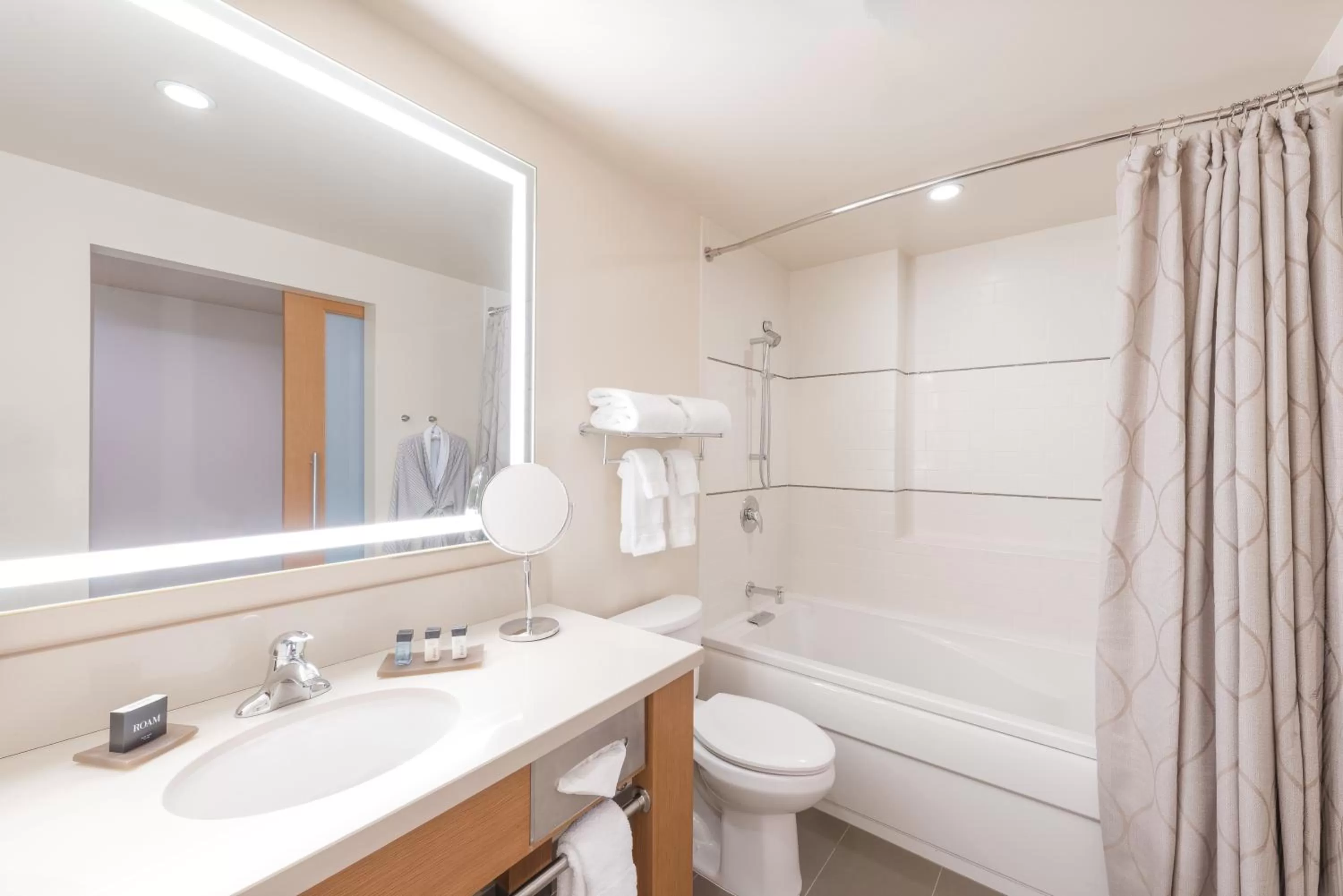 Bathroom in Cedarbrook Lodge