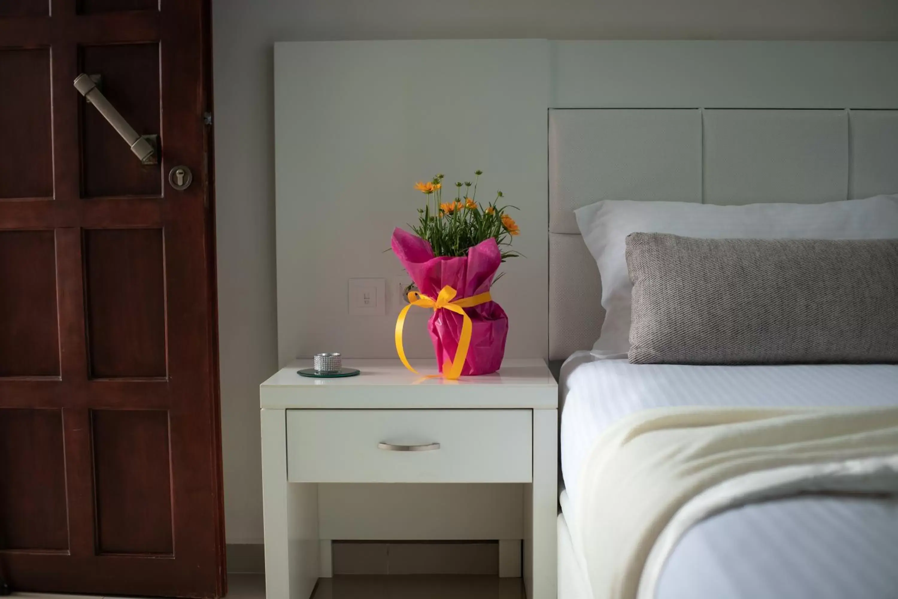 Deluxe Double Room with Extra Bed in Macedon Deluxe Double Room with Extra Bed in Macedon