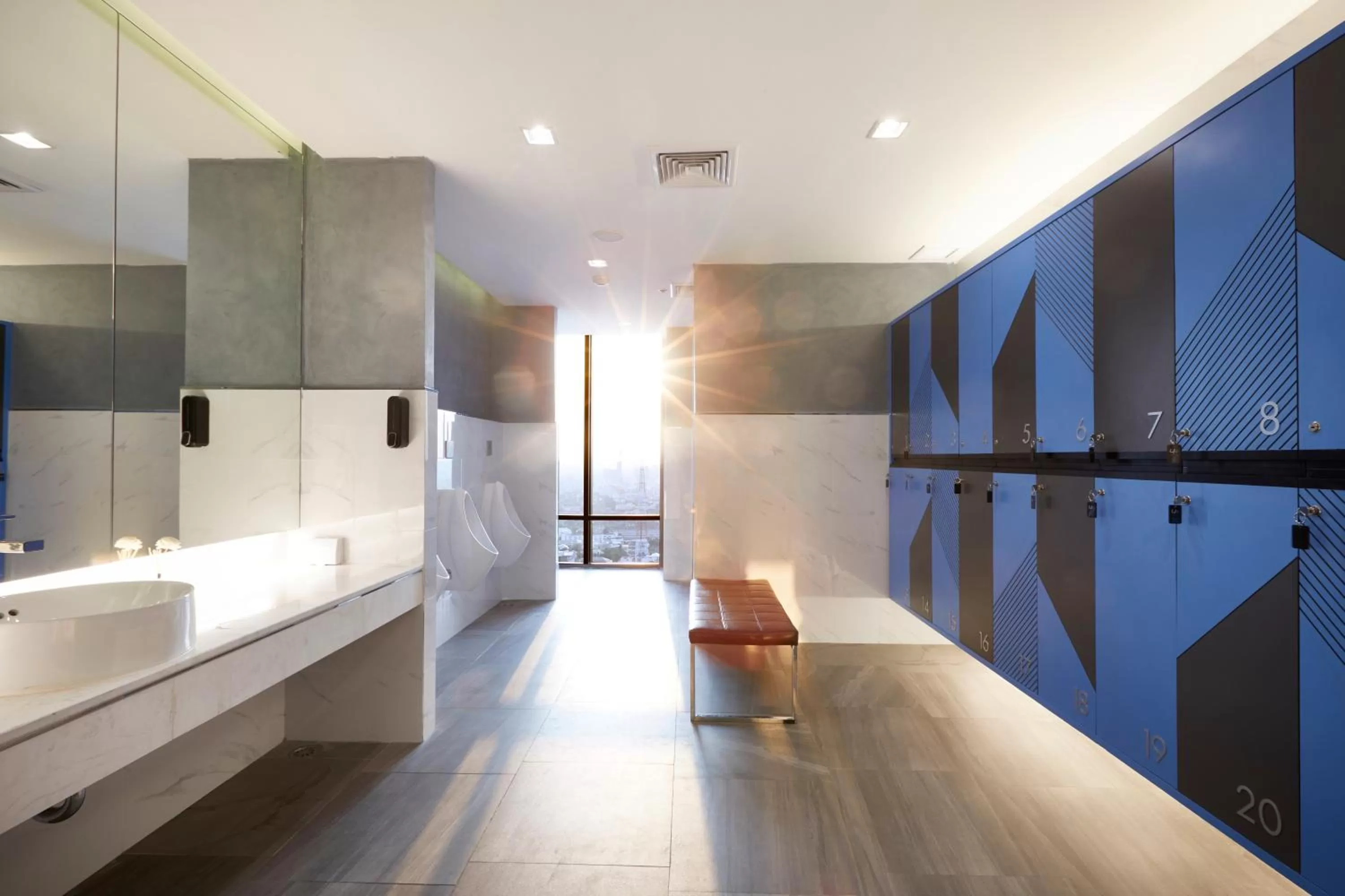 Activities in The Quarter Ari by UHG