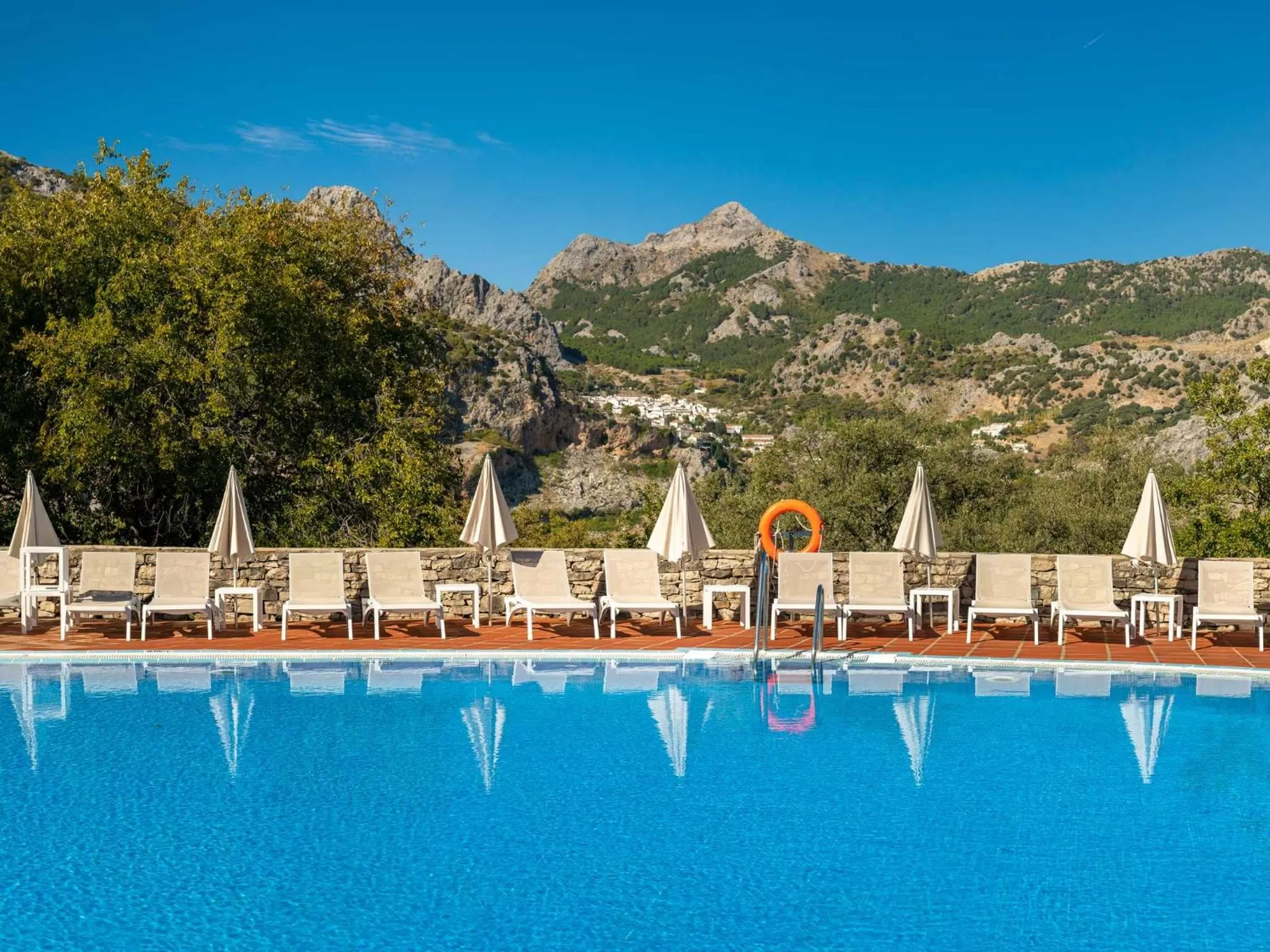 Swimming pool in Hotel Fuerte Grazalema