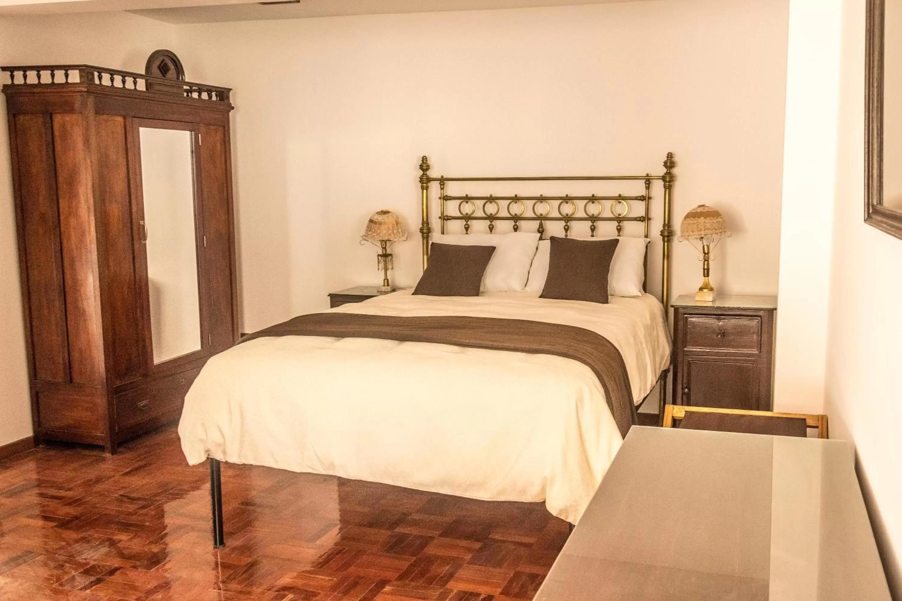 Bed in El Jardin De Su Merced B&B