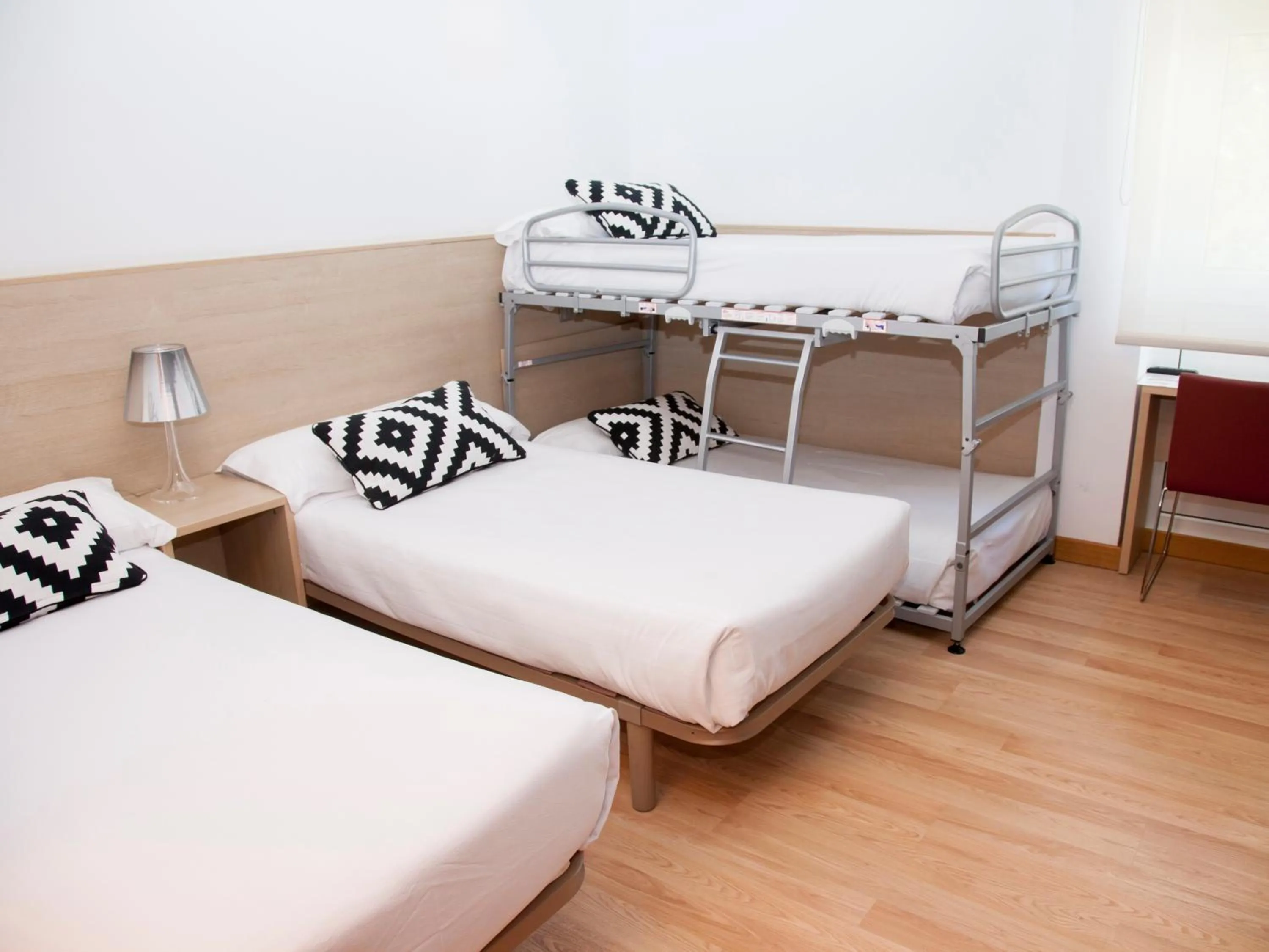 bunk bed, Bed in Hotel Restaurante Cadosa