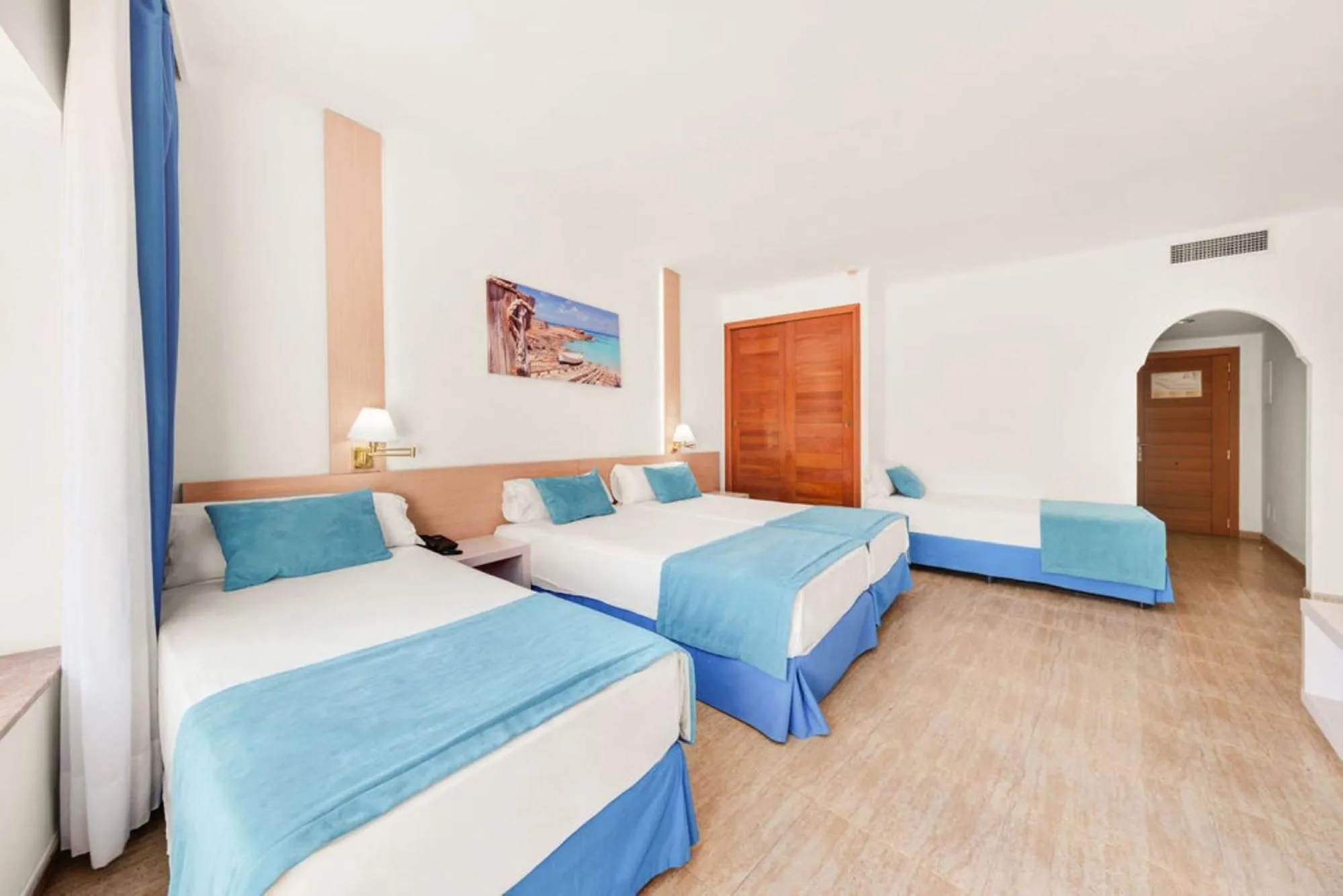 Bed in Hotel Agua Beach "Adults only"