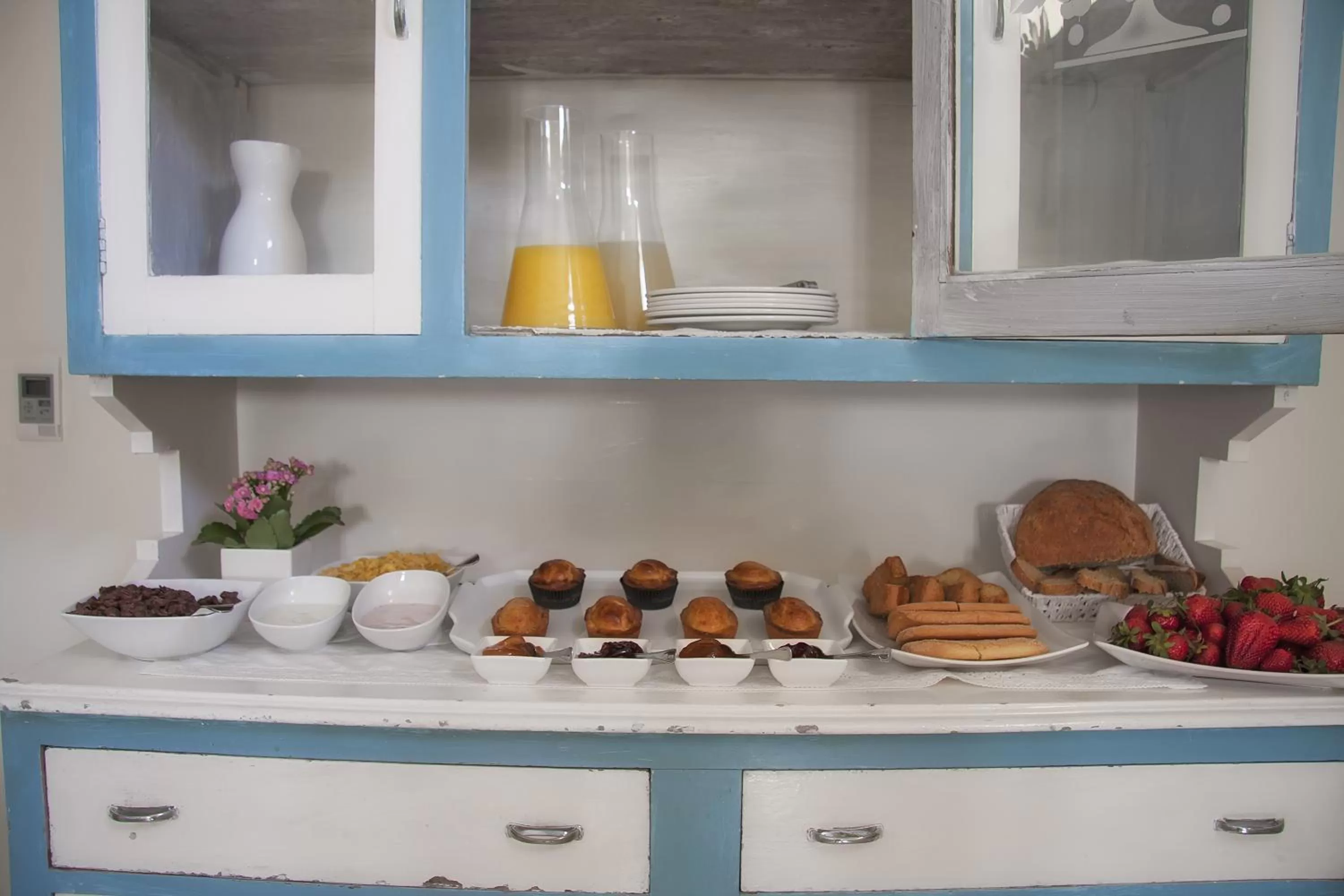 Food and drinks in Casa di Lo Suites