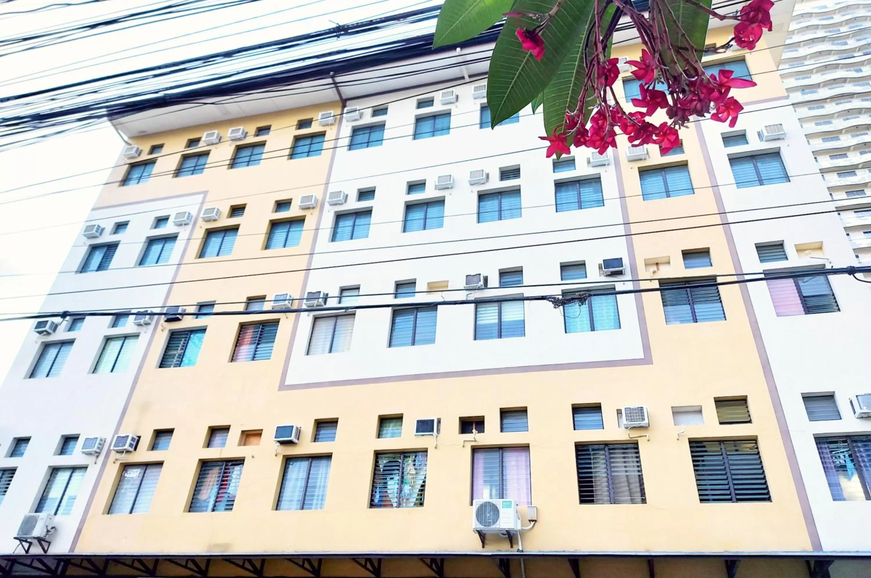 Property building in airobedz MANILA - A Value Hotel