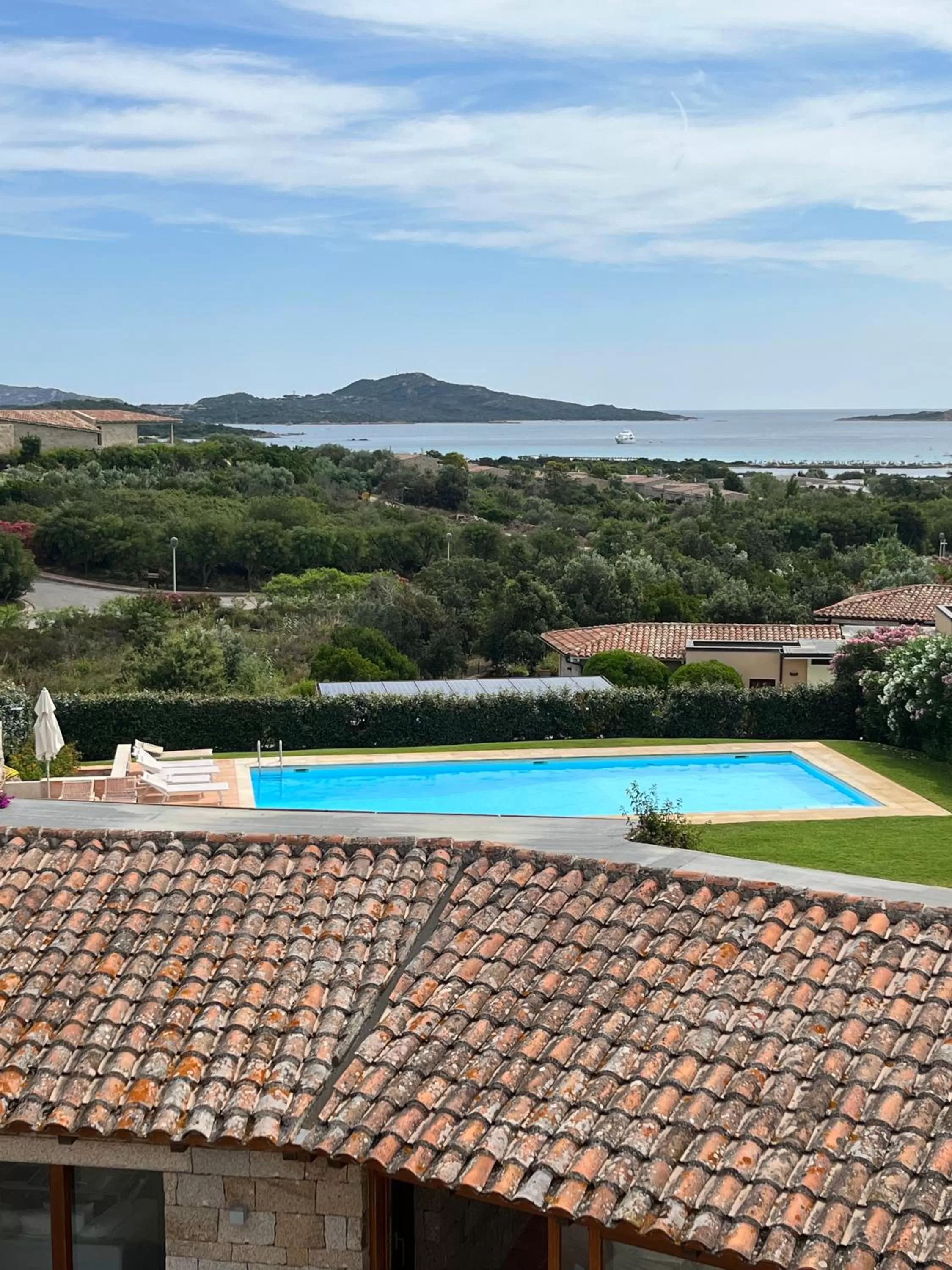 Porto Coda Cavallo Salina Bamba