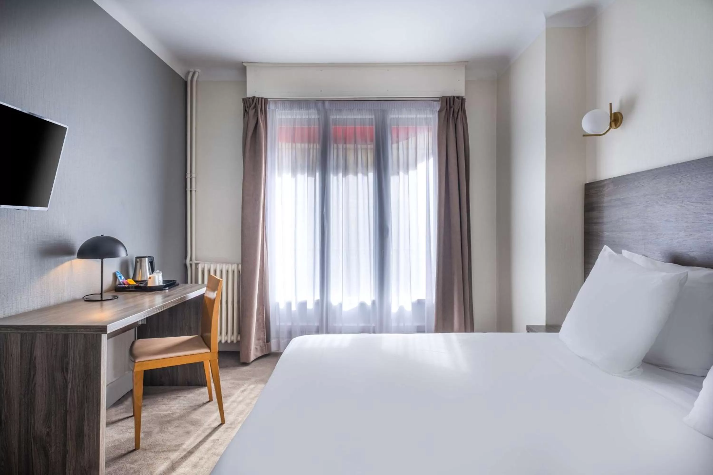 Bedroom, Bed in Sure Hotel By Best Western Lorient Centre