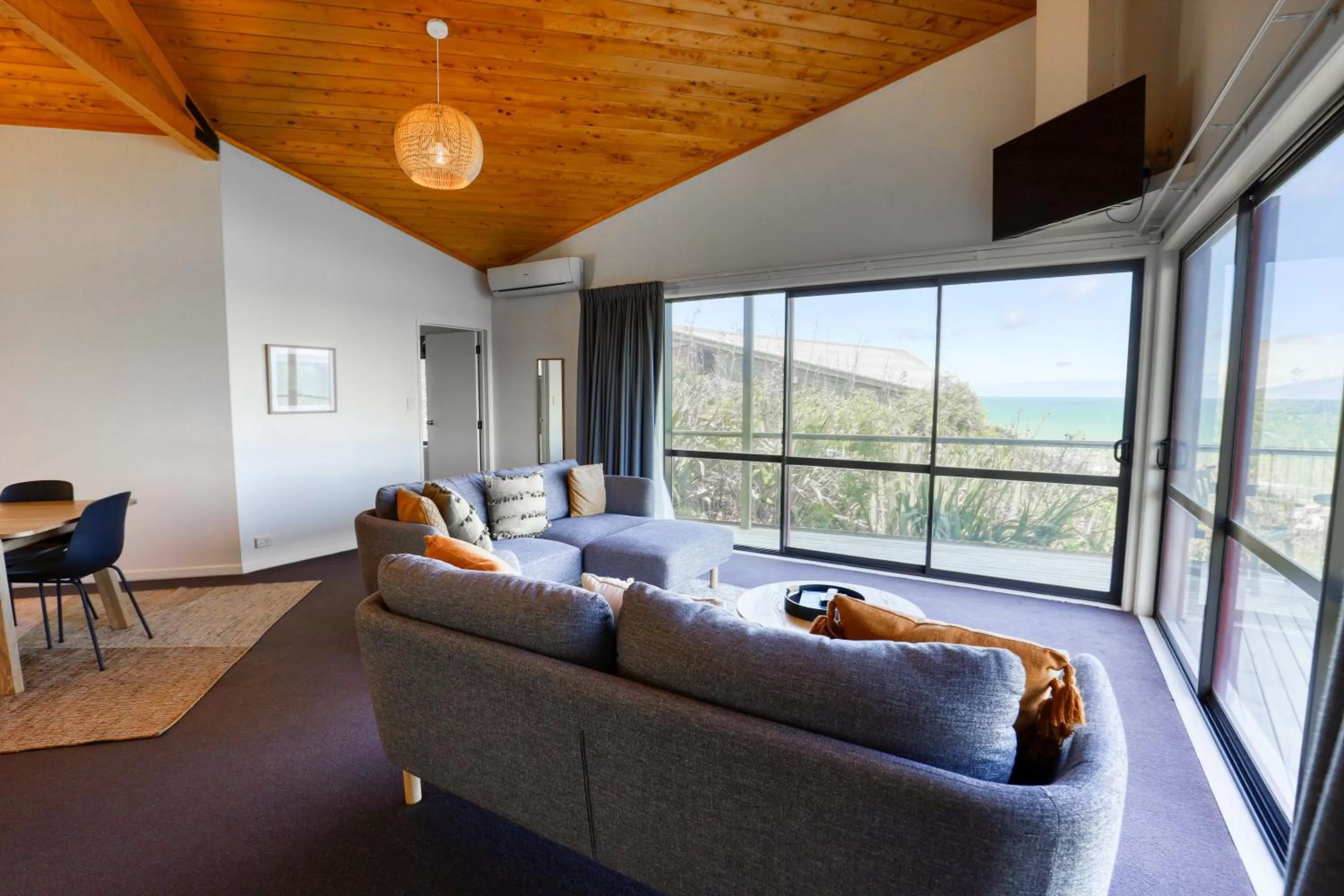 Living room in Castaways Resort