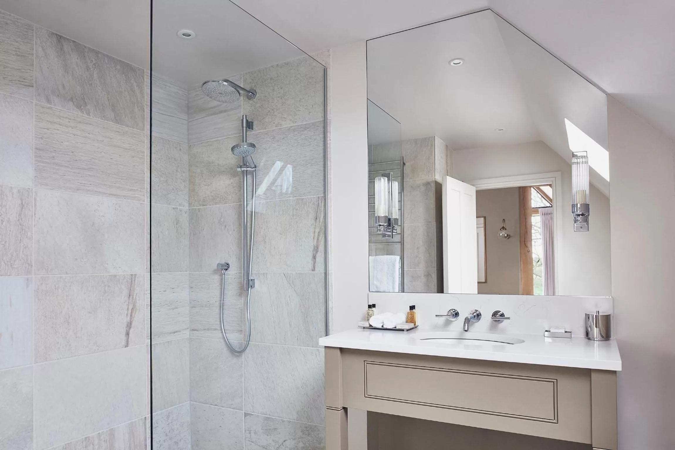 Shower in Marquis Suffolk