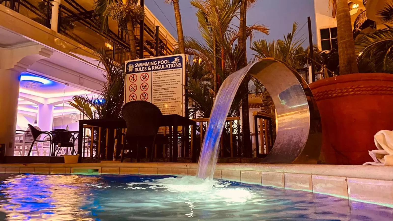 Clarkton Hotel Apartment