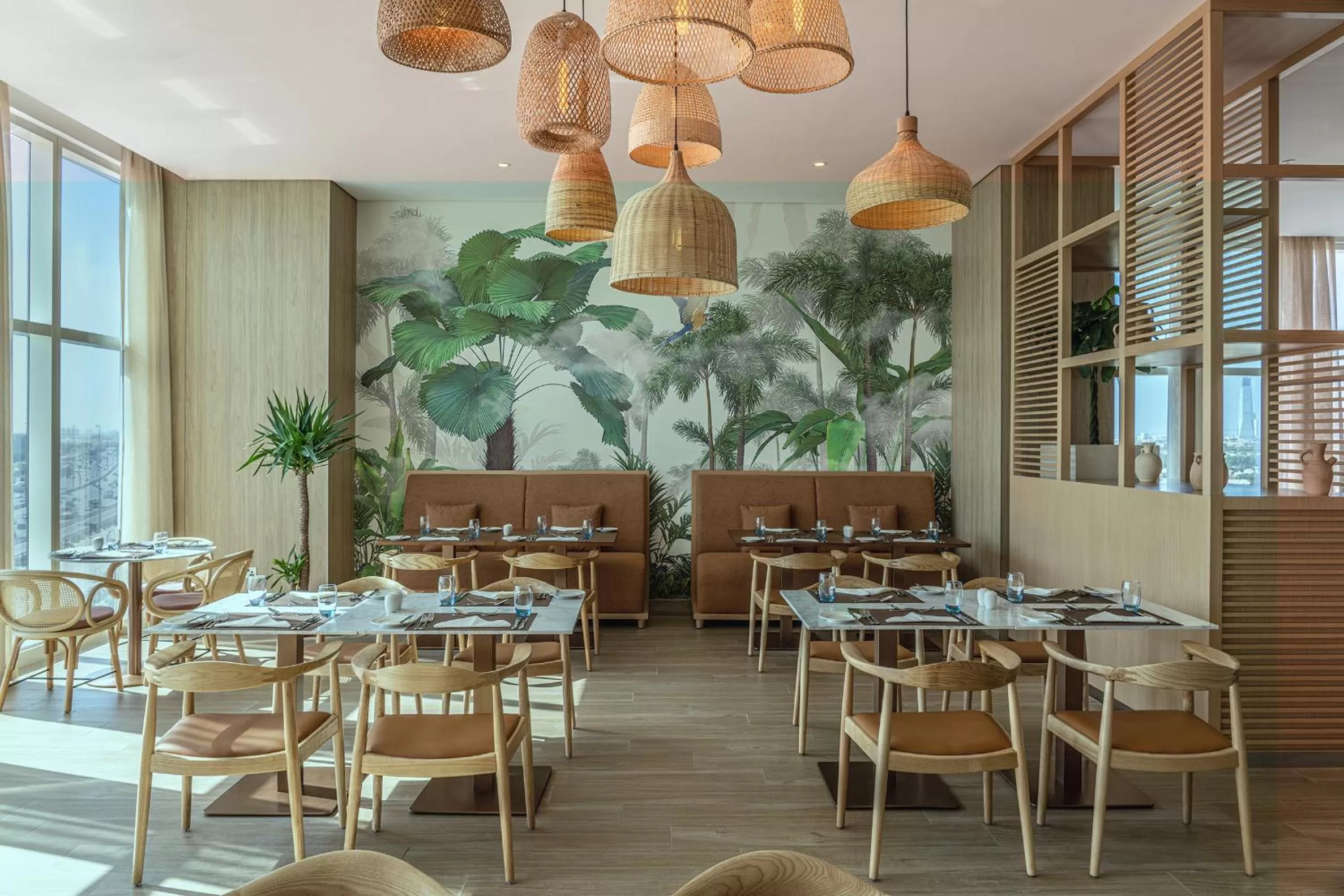 Restaurant/places to eat in Novotel Jumeirah Village Triangle