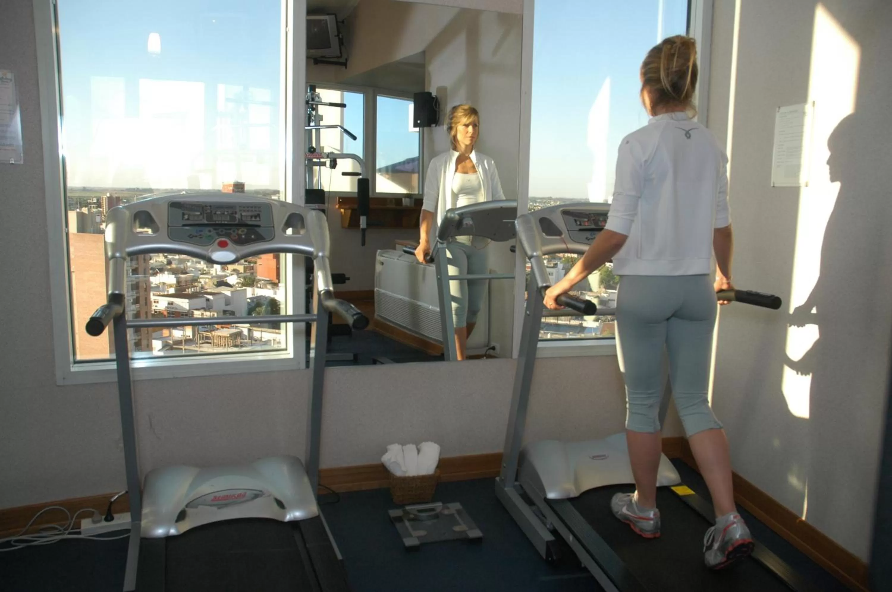 Fitness centre/facilities in InterTower Hotel