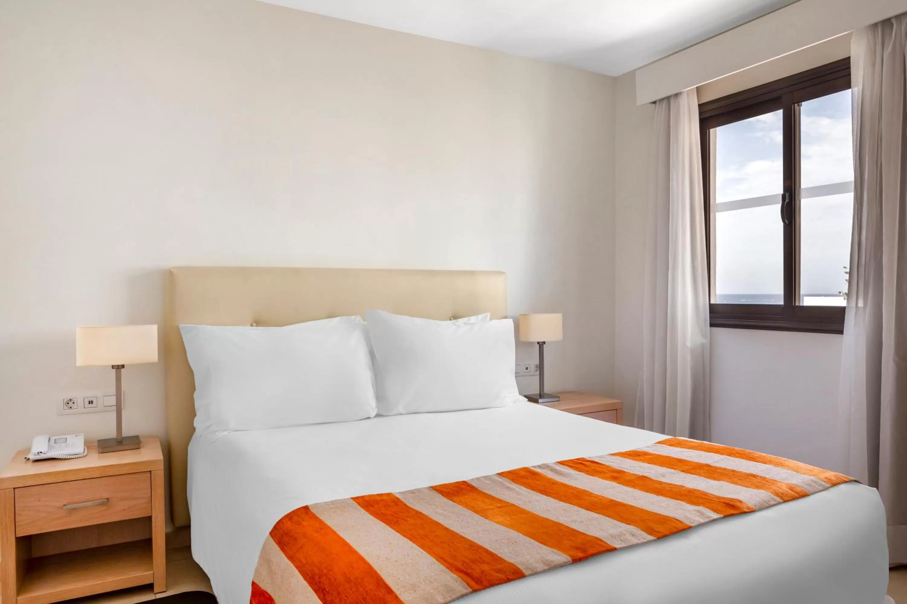 Bedroom, Bed in Sunset Bay Club