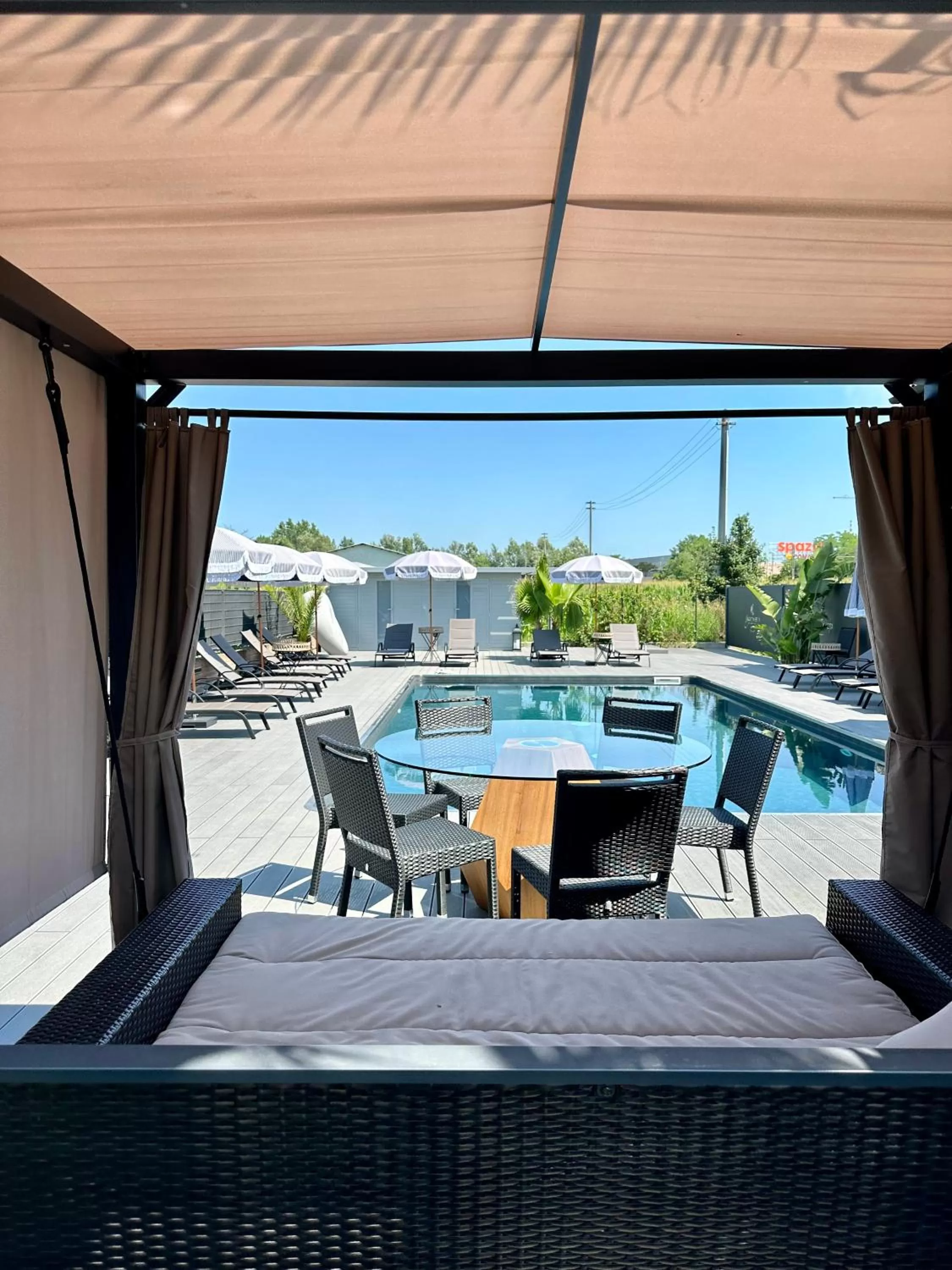 Swimming pool in RESIDENCE BACO Da SETA