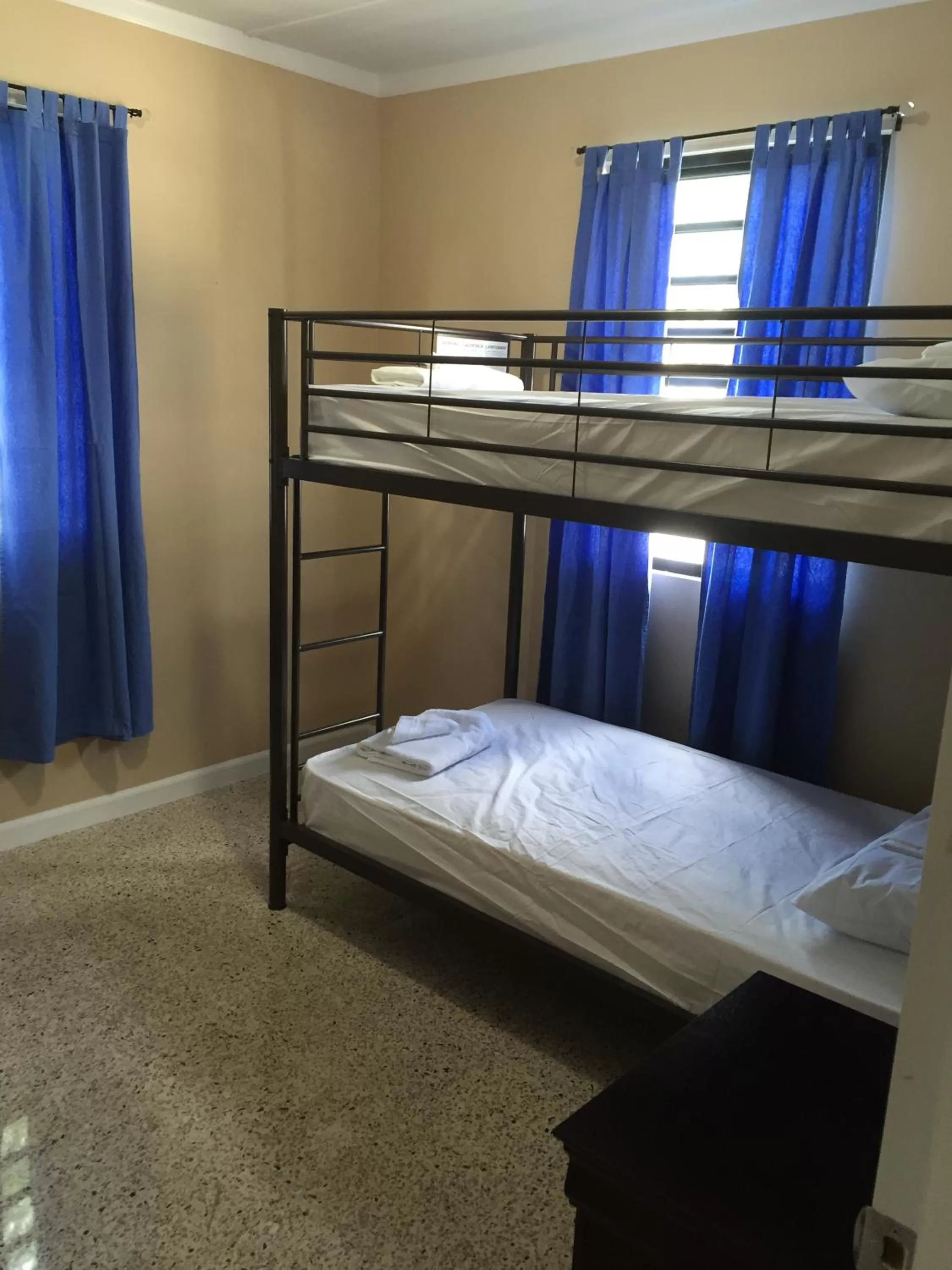 Bunk Bed in Arecibo Inn
