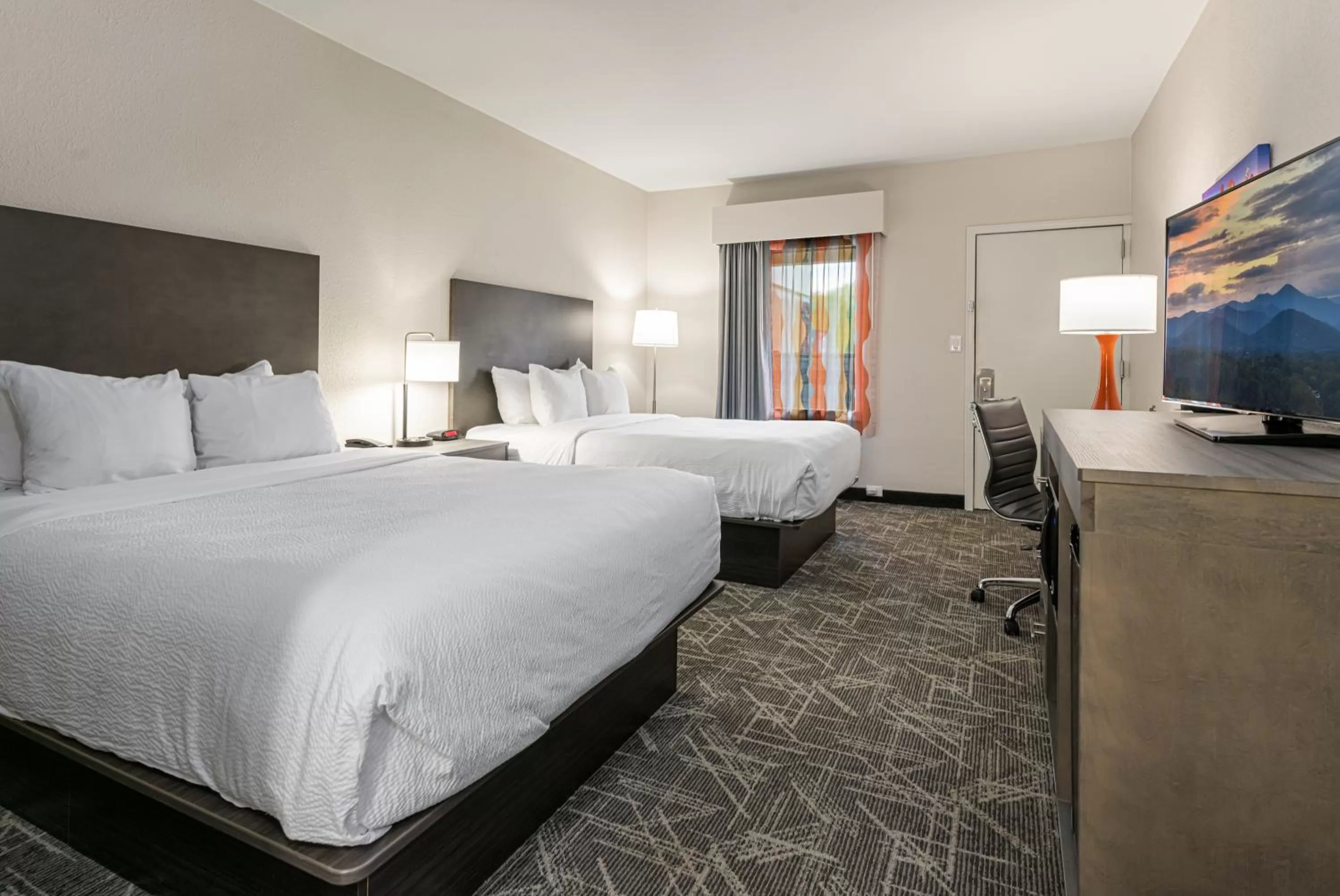 Bedroom, Bed in Quality Inn Asheville Downtown Tunnel Rd