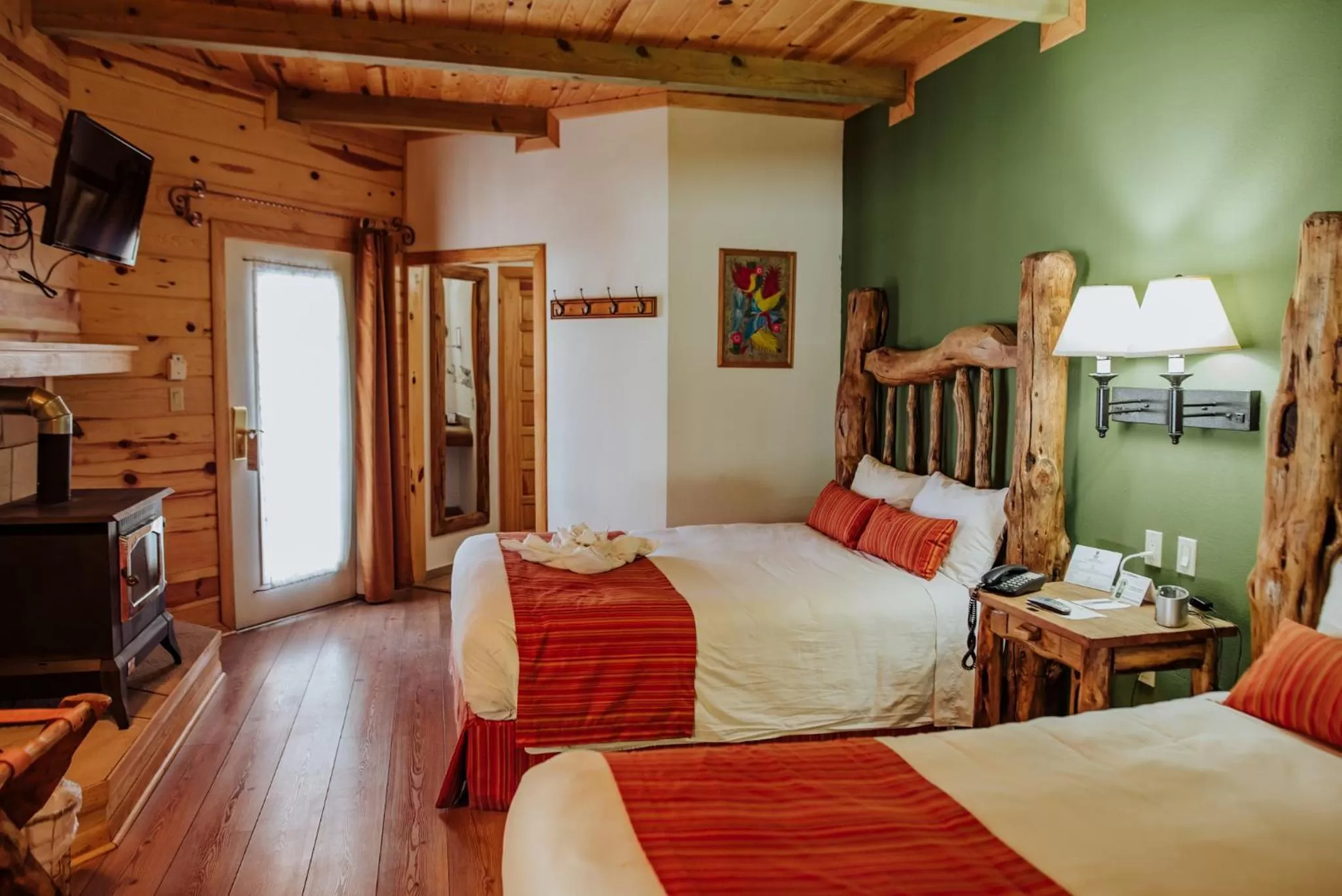 Photo of the whole room, Bed in The Lodge At Creel Eco - Hotel & Spa
