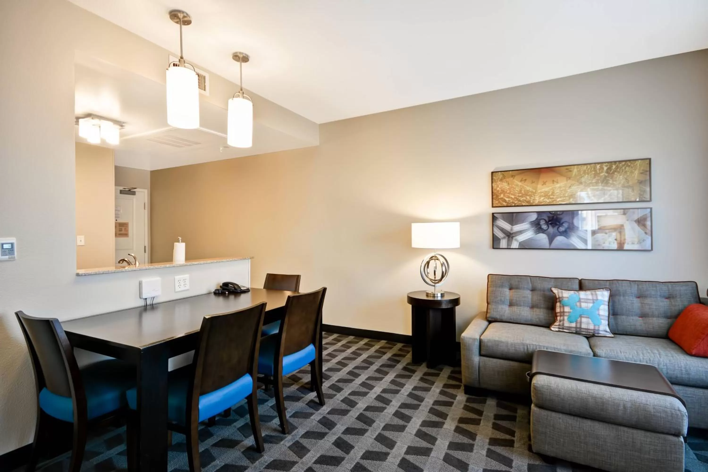 Living room in TownePlace Suites Dallas/Lewisville