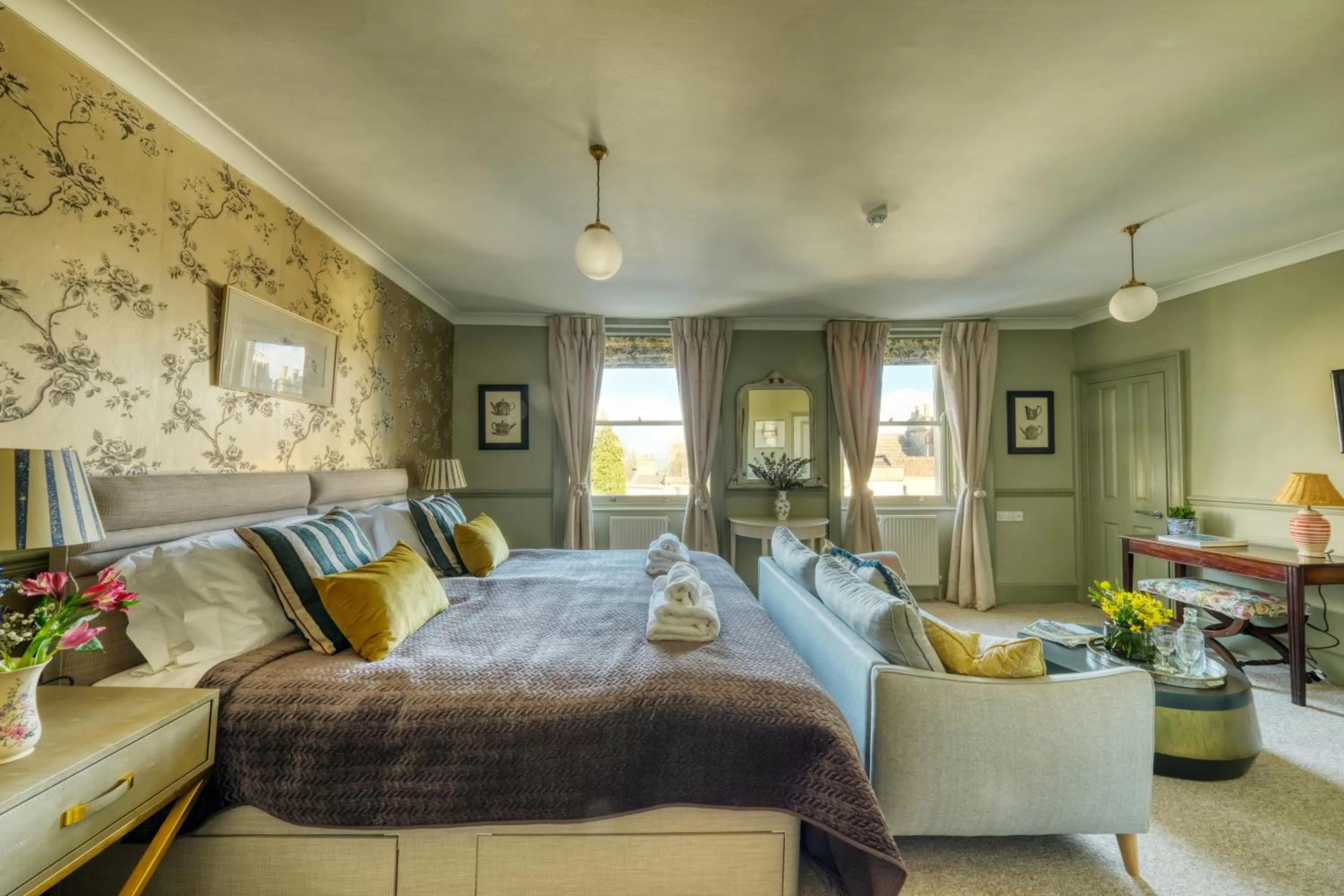 Superior Deluxe Double or Twin Room  in Hill House