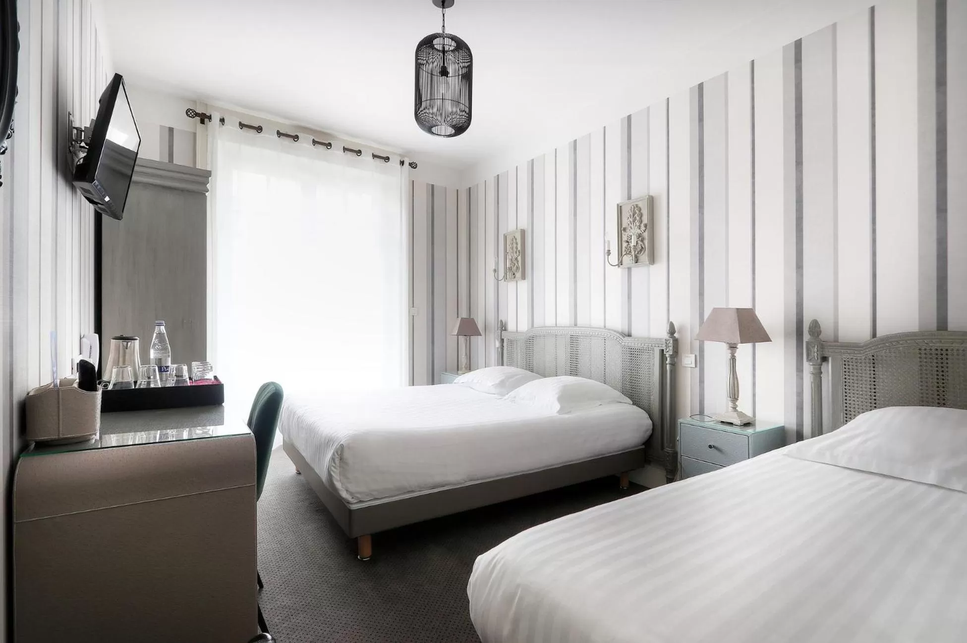 Bed in Best Western Hôtel Brittany La Baule Centre & Plages