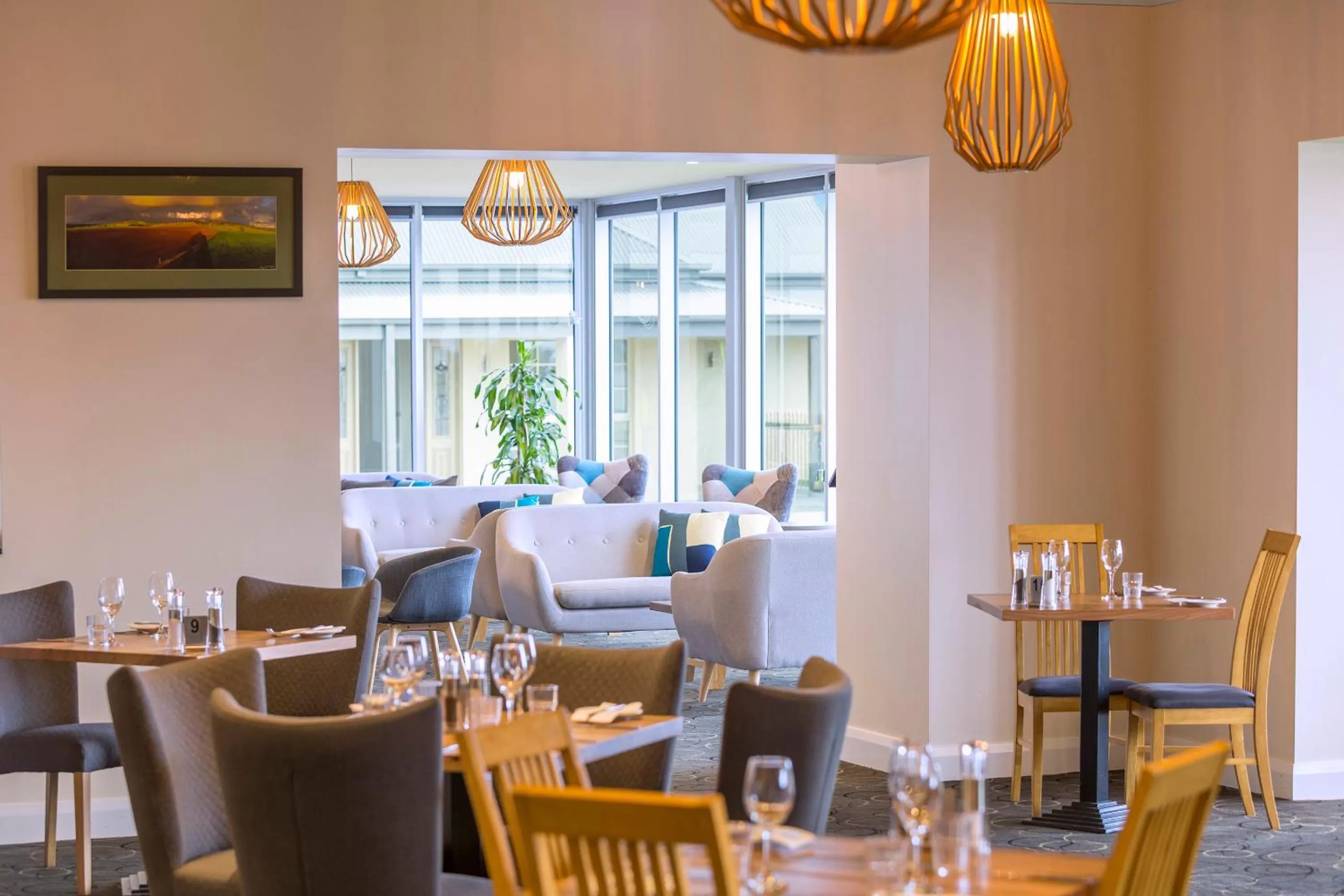 Restaurant/places to eat in Mercure Goulburn