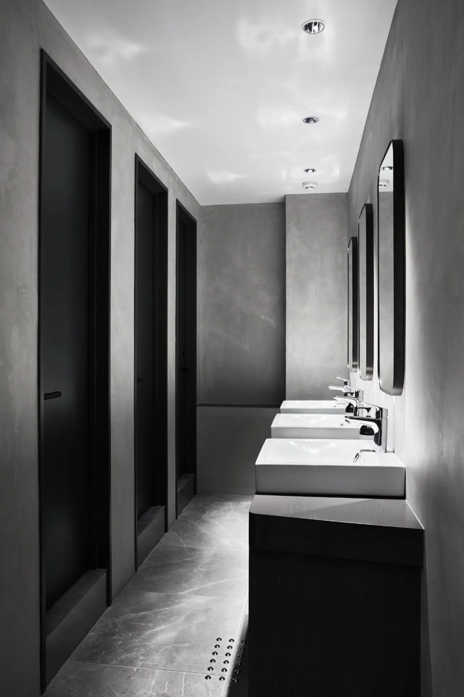 Toilet in The Millennials Kyoto