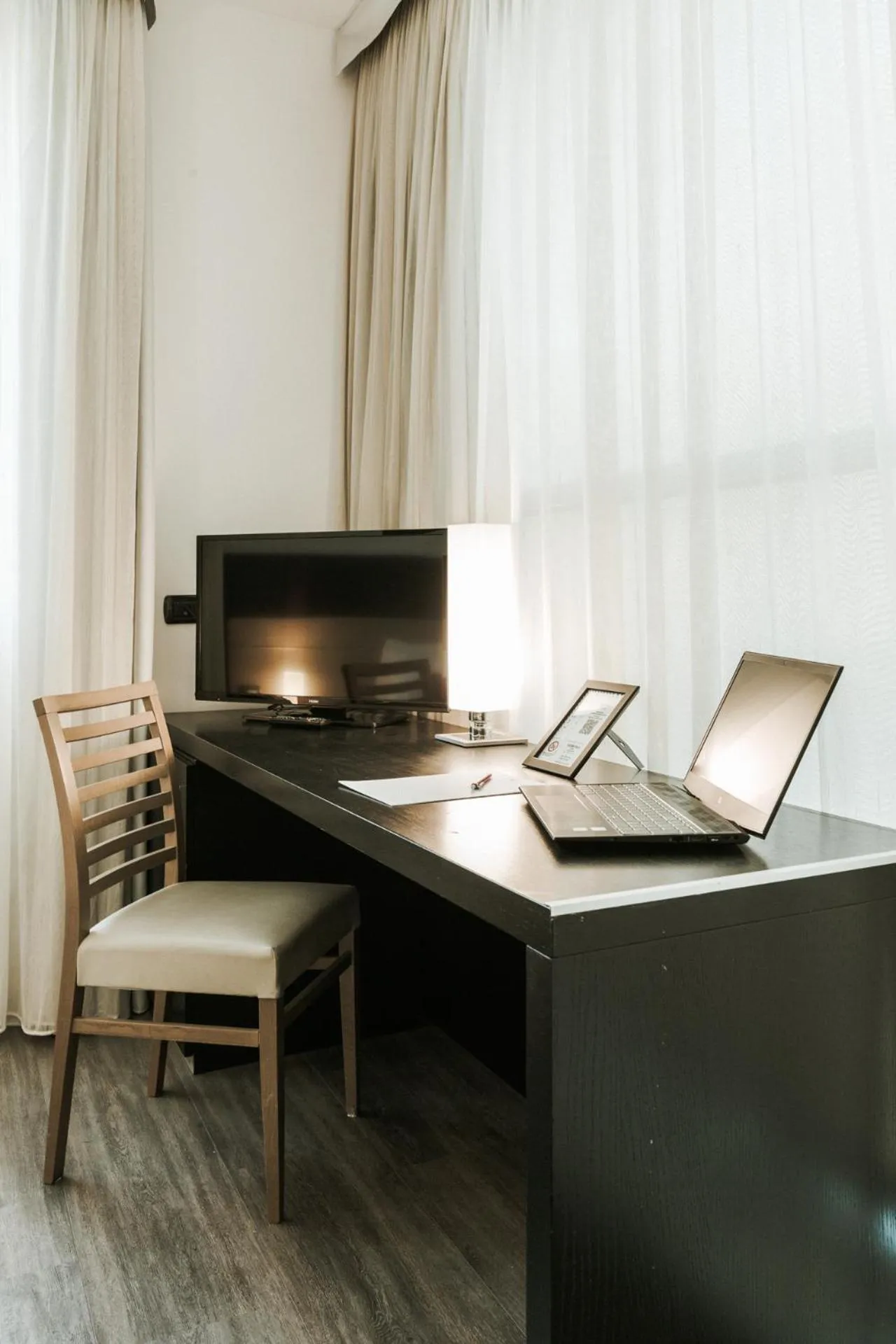 TV and multimedia in Hotel Carpi