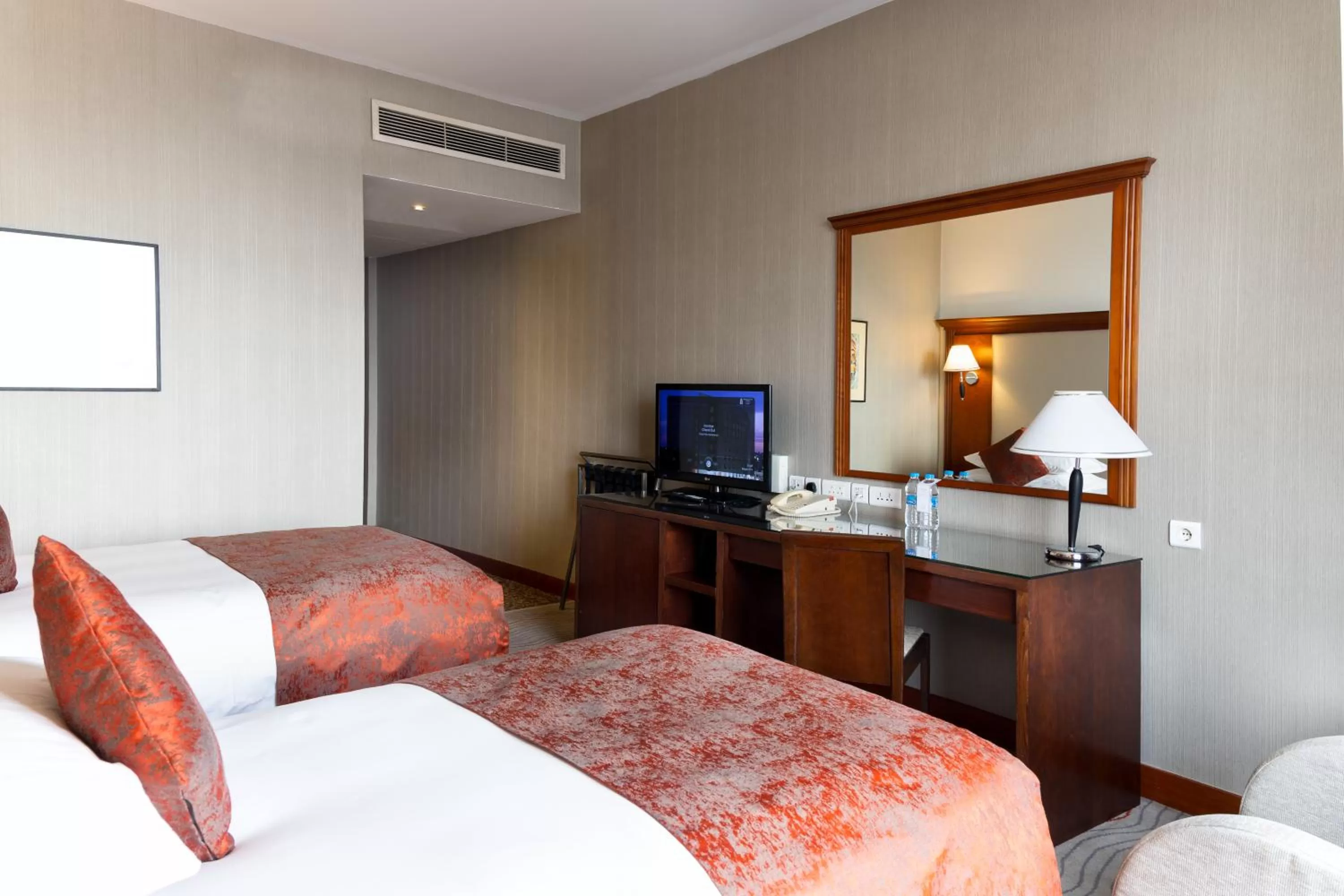 Executive Deluxe Twin Room in Signia by Hilton